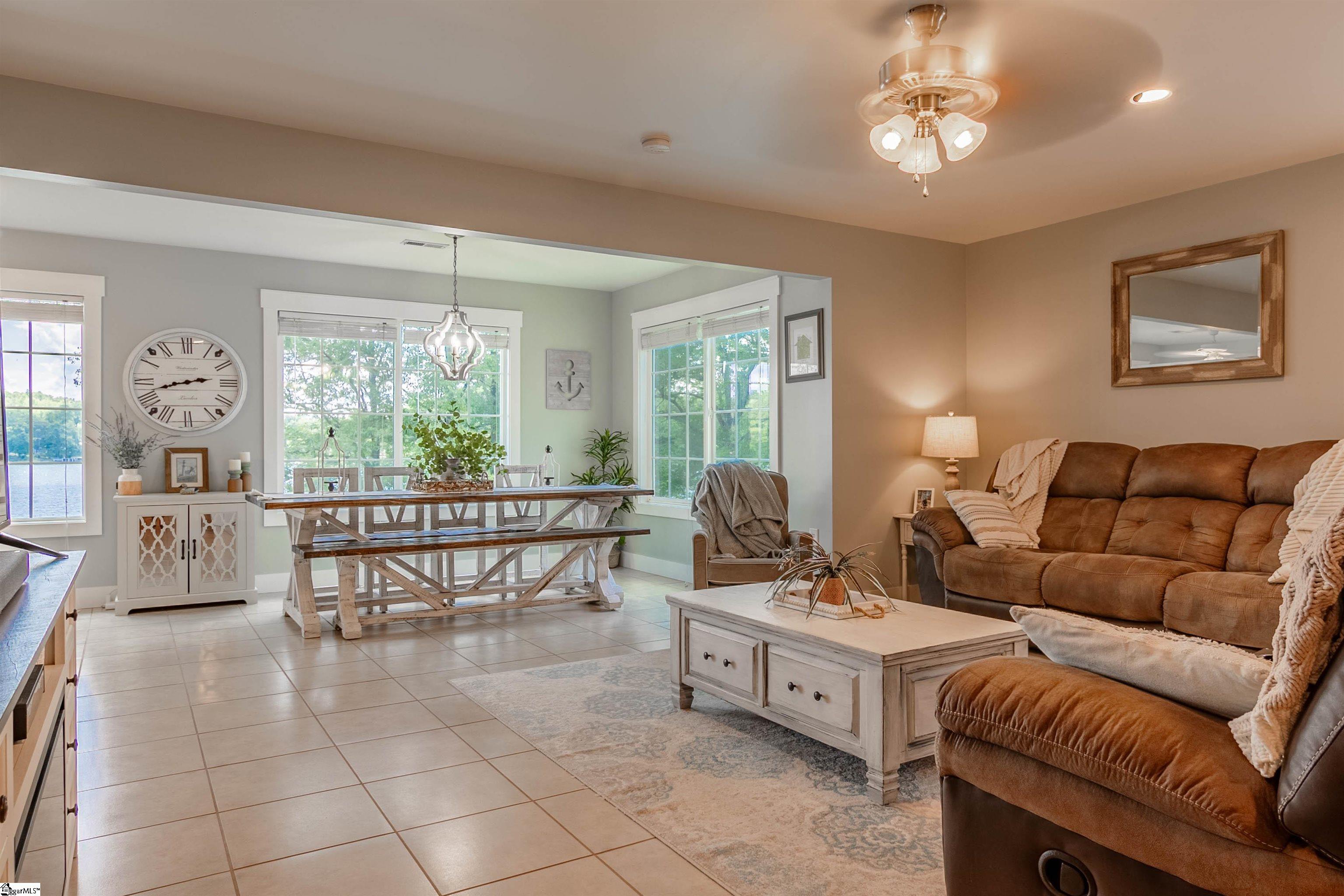 Anderson, South Carolina 29621, United States, 2 Bedrooms Bedrooms, ,2 BathroomsBathrooms,Residential,Active,241244