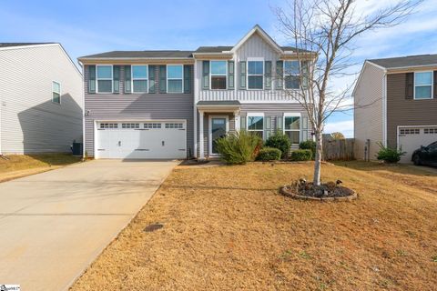Photo of 6 Tattershall Road, Greenville, SC 29605 (MLS # 1575301)