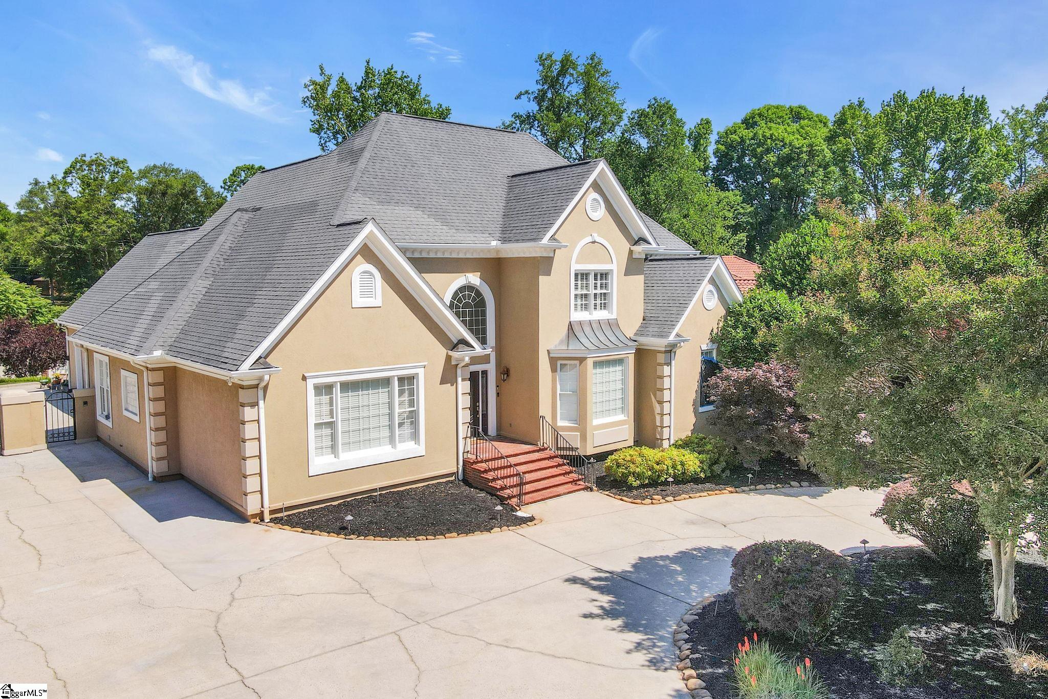11 Country Squire Court