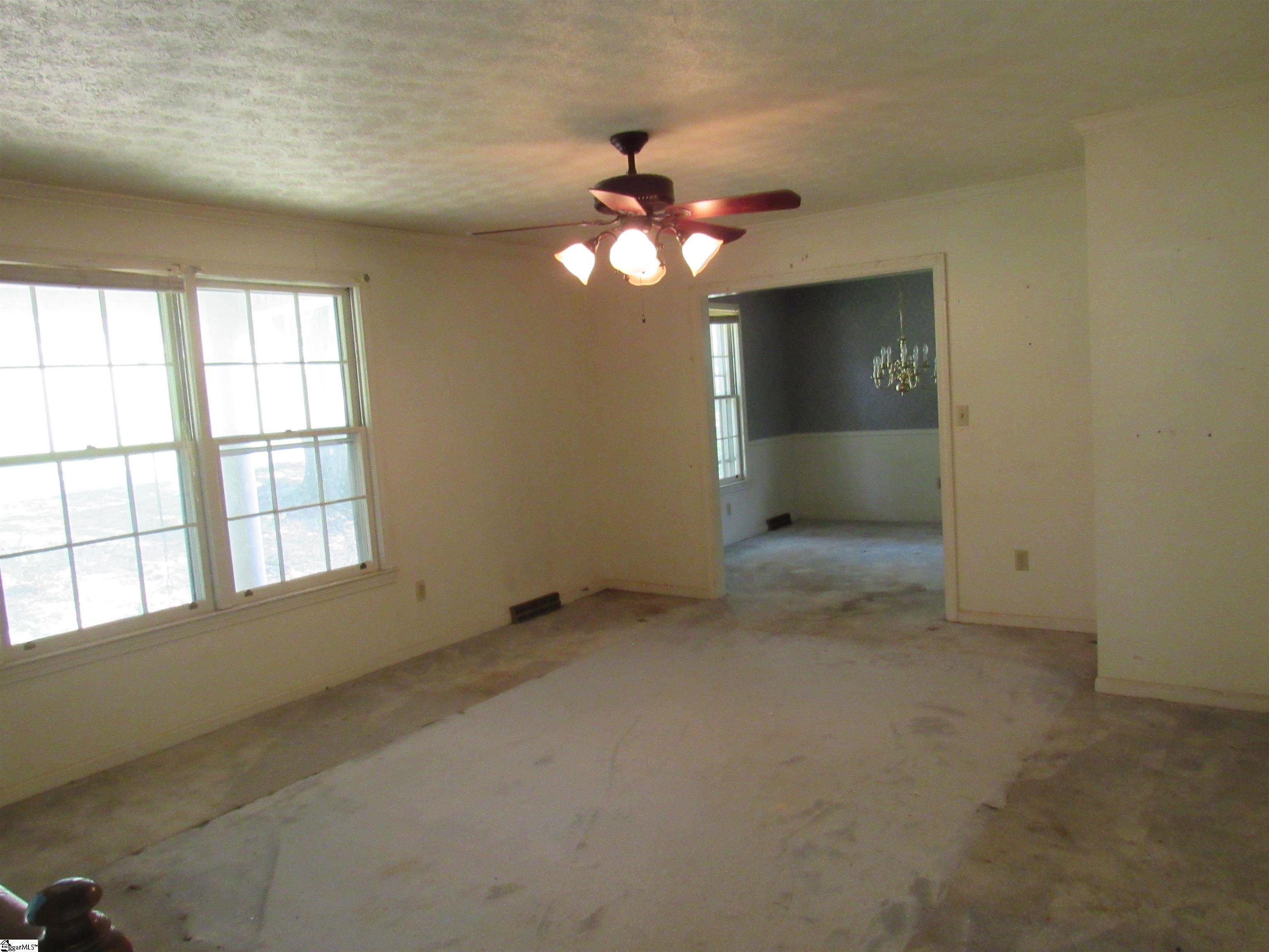 507 Eastcliffe Way