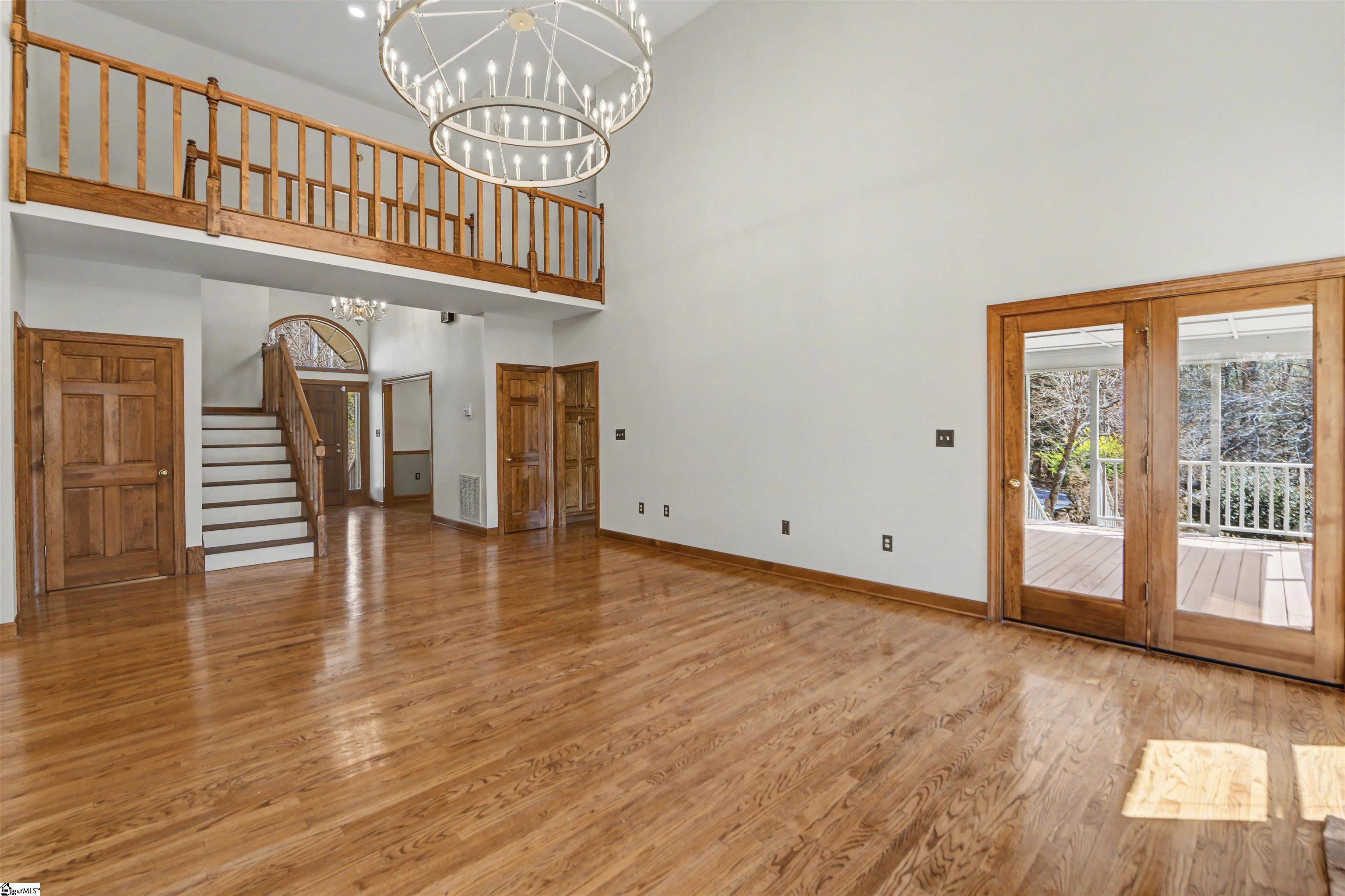 281 Ridge Way