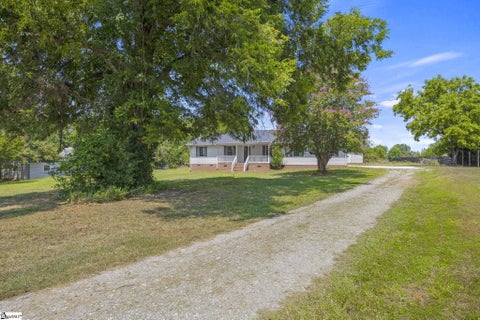 Photo of 103 Bridgeview Drive, Anderson, SC 29625 (MLS # 1601467)