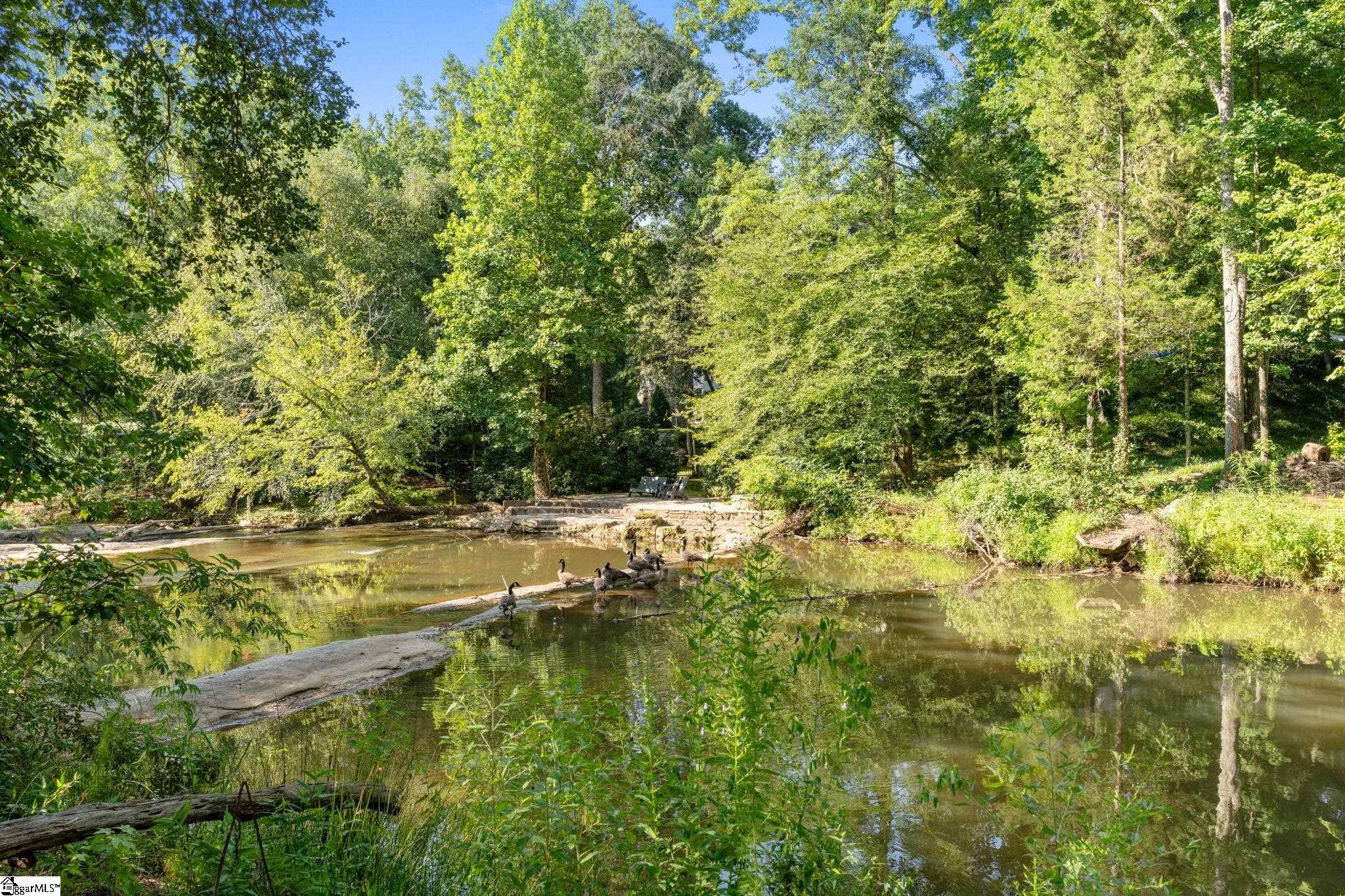 7 Shadetree Court