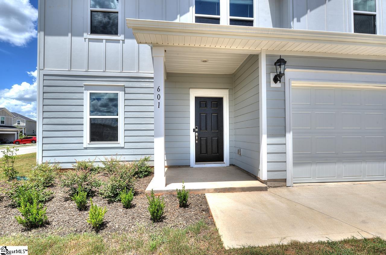 601 Hollybank Street