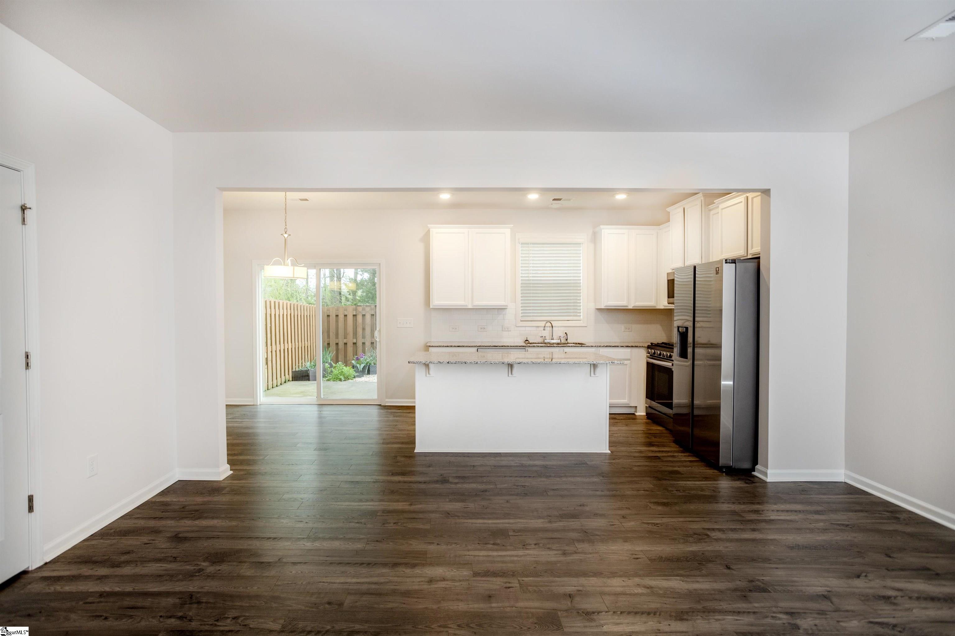 Simpsonville, South Carolina 29680, United States, 3 Bedrooms Bedrooms, ,3 BathroomsBathrooms,Residential,Contingent,102926