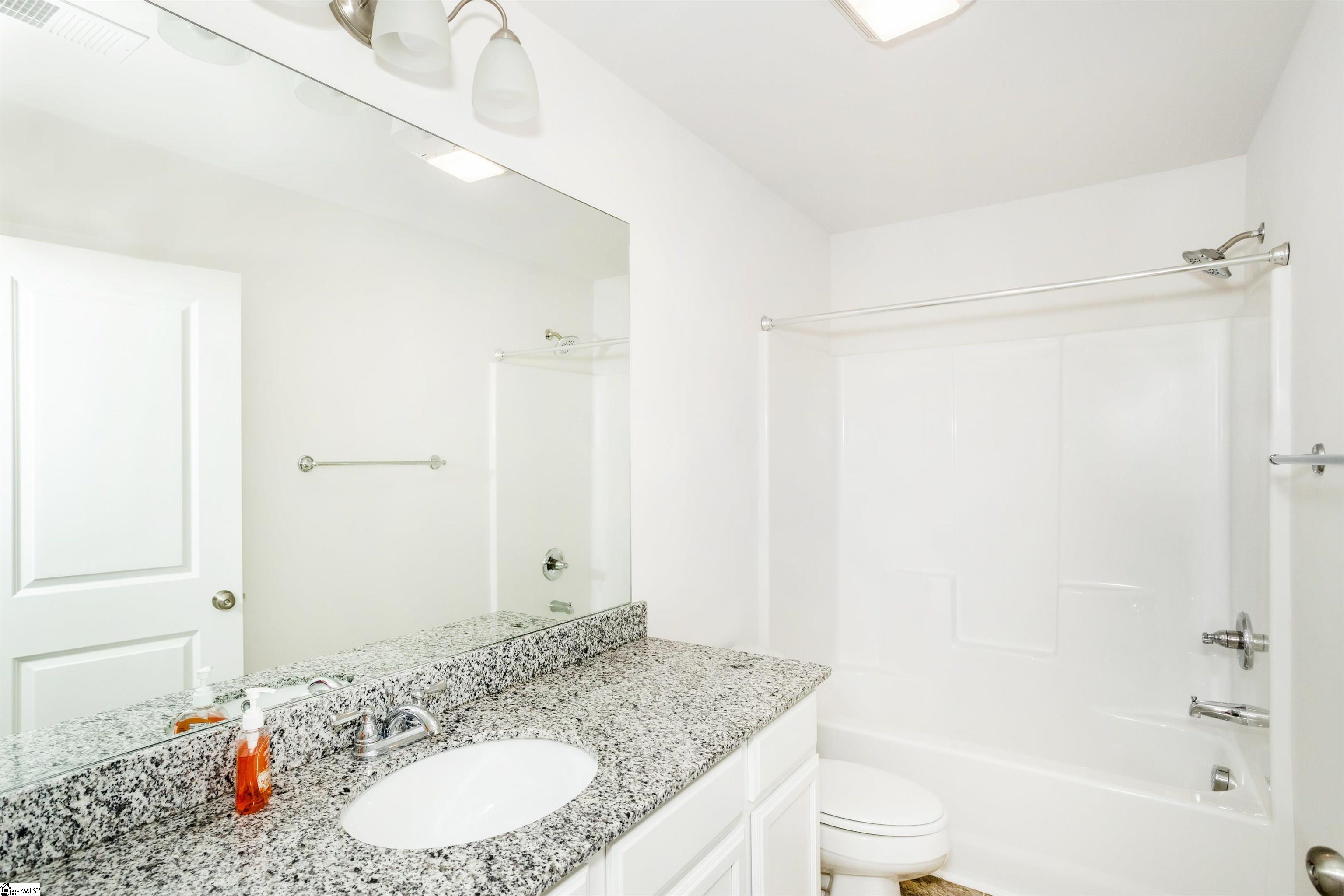 Simpsonville, South Carolina 29680, United States, 3 Bedrooms Bedrooms, ,3 BathroomsBathrooms,Residential,Contingent,102926