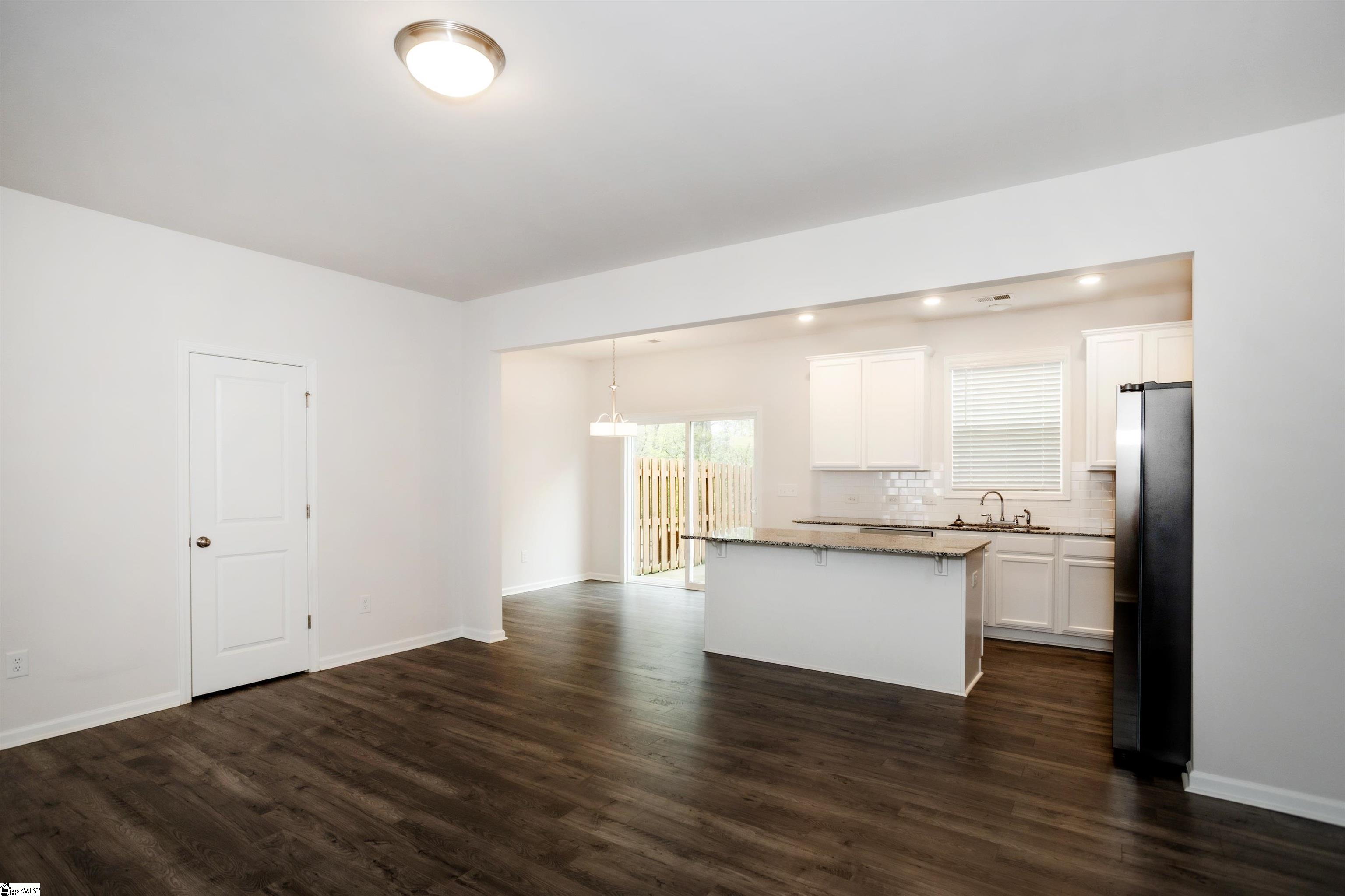 Simpsonville, South Carolina 29680, United States, 3 Bedrooms Bedrooms, ,3 BathroomsBathrooms,Residential,Contingent,102926