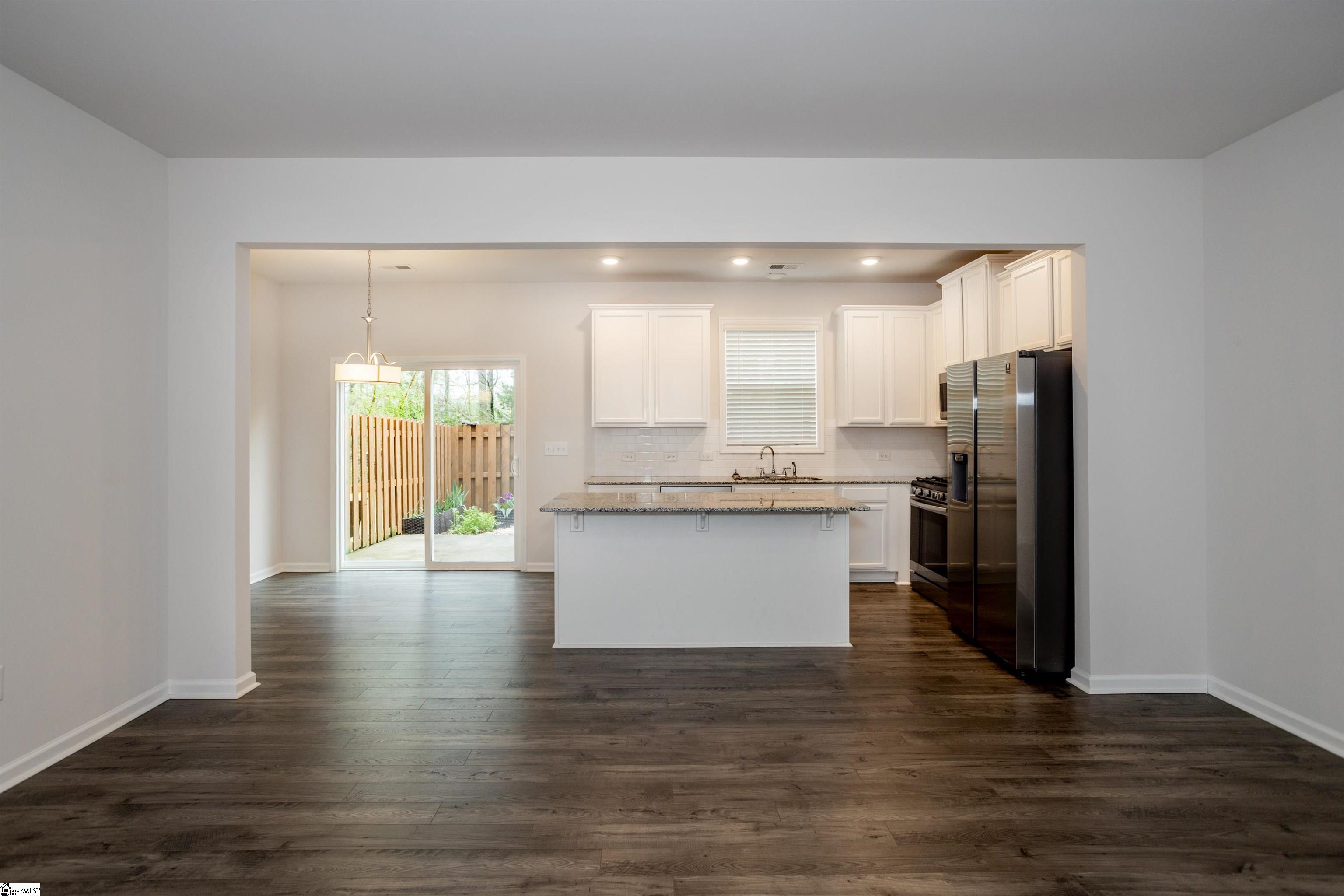 Simpsonville, South Carolina 29680, United States, 3 Bedrooms Bedrooms, ,3 BathroomsBathrooms,Residential,Contingent,102926