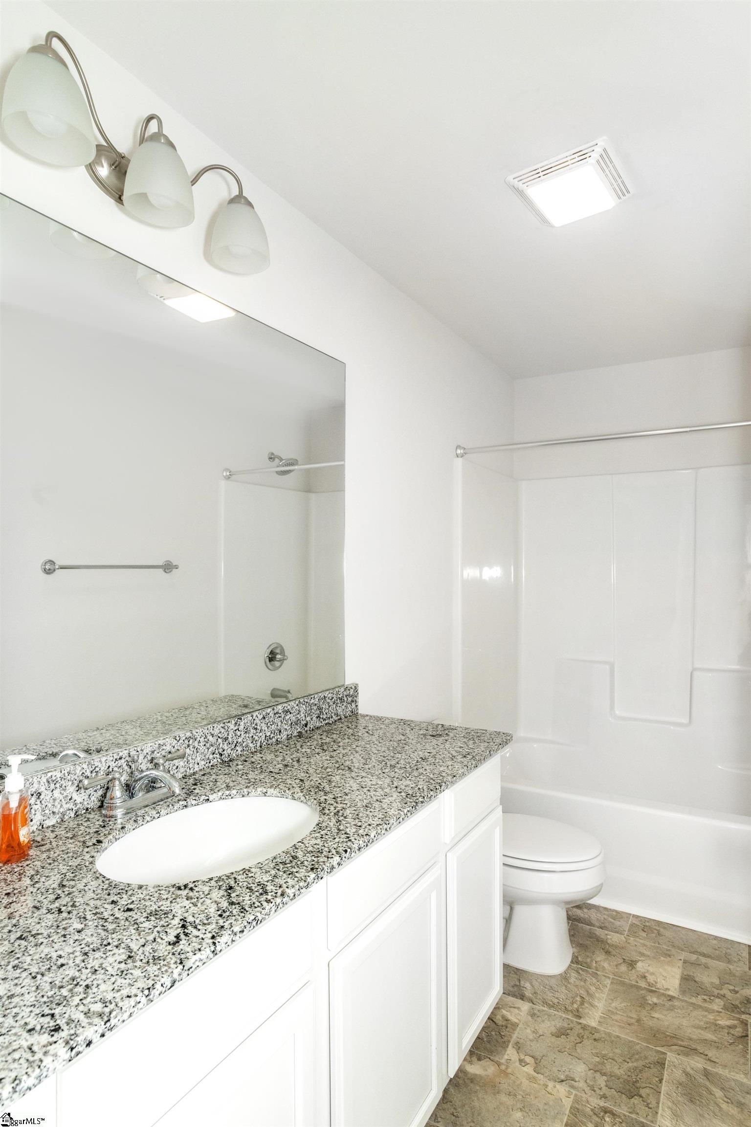 Simpsonville, South Carolina 29680, United States, 3 Bedrooms Bedrooms, ,3 BathroomsBathrooms,Residential,Contingent,102926