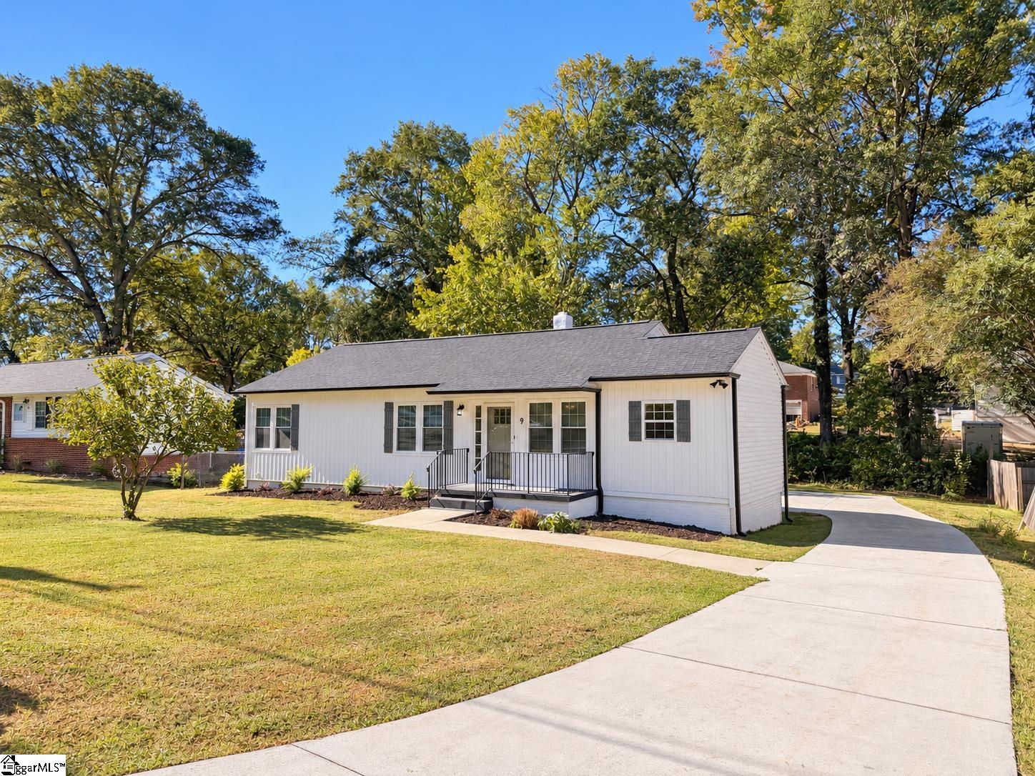Real Estate Search 1 9 Blythewood Drive