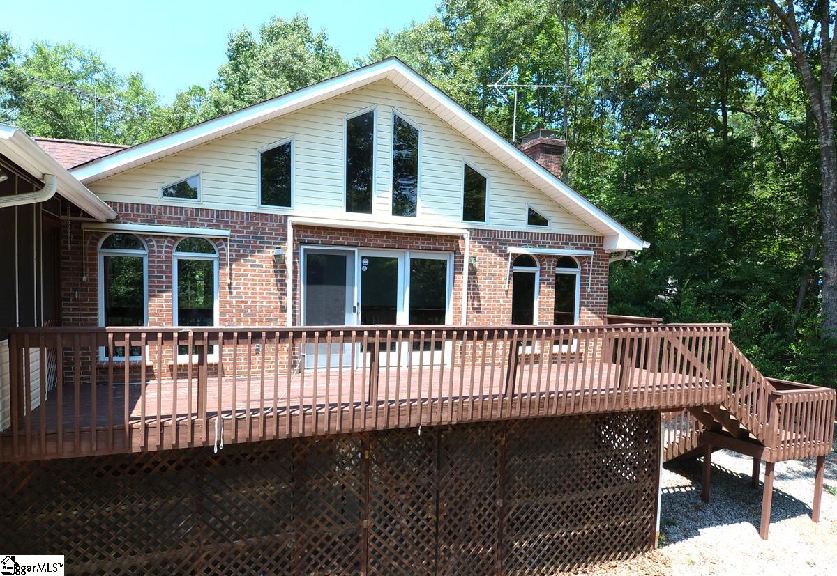 88 Lake Forest Drive