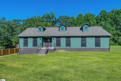 Photo of 141 Agnes Drive, Duncan, SC 29334 (MLS # 1592161)