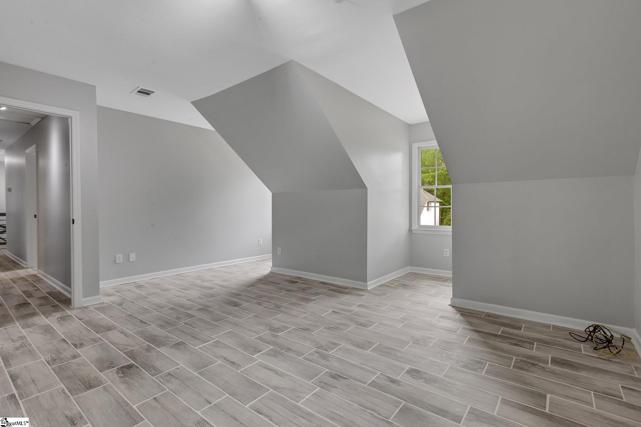 Greenville, South Carolina 29615, United States, 4 Bedrooms Bedrooms, ,4 BathroomsBathrooms,Residential,Contingent,121659