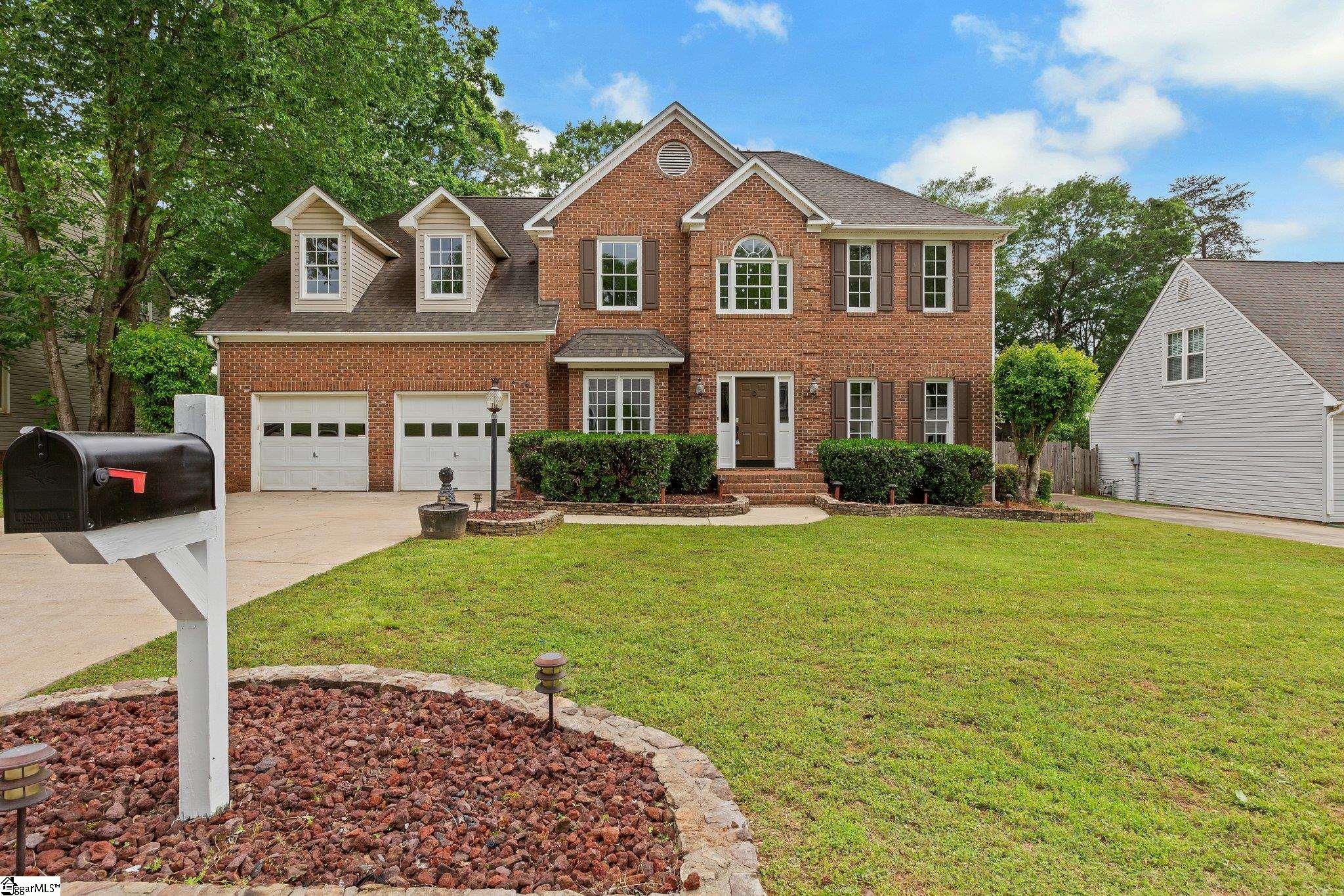 Greenville, South Carolina 29615, United States, 4 Bedrooms Bedrooms, ,4 BathroomsBathrooms,Residential,Contingent,121659