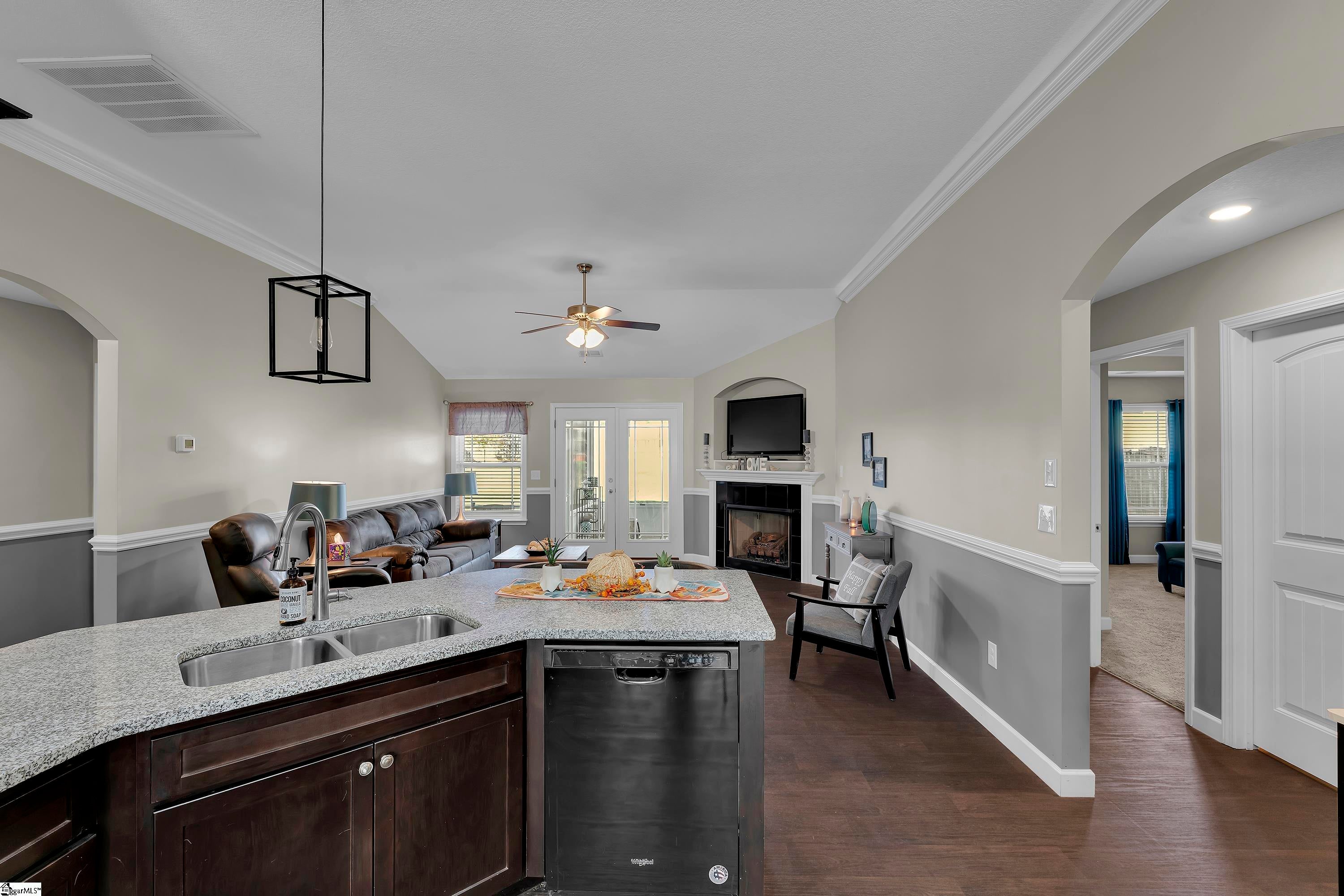 390 Danleigh Way