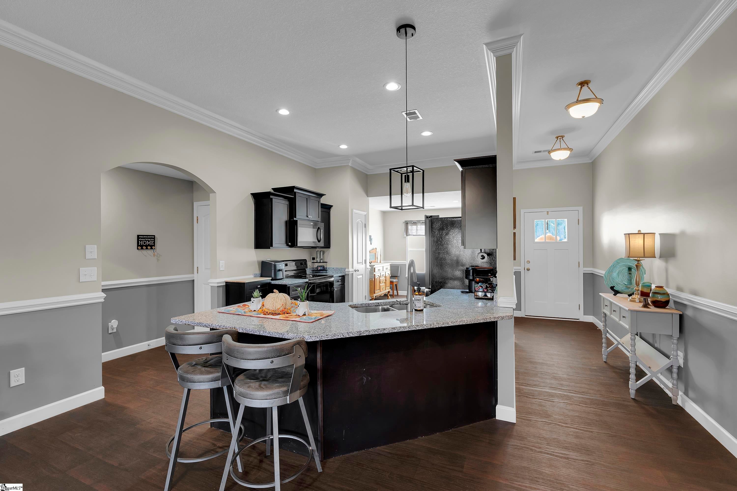 390 Danleigh Way