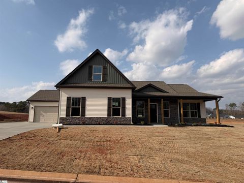 Photo of 202 Old Glory Court, Pickens, SC 29671 (MLS # 1582327)
