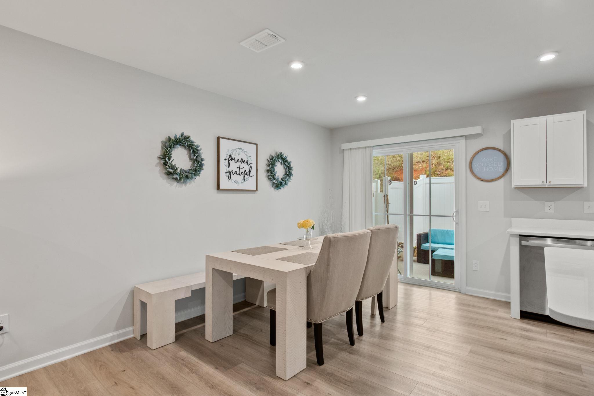 Greenville, South Carolina 29605, United States, 3 Bedrooms Bedrooms, ,3 BathroomsBathrooms,Residential,Active,104163