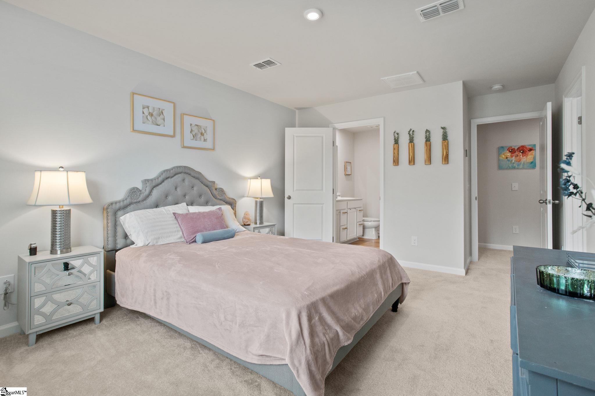 Greenville, South Carolina 29605, United States, 3 Bedrooms Bedrooms, ,3 BathroomsBathrooms,Residential,Active,104163