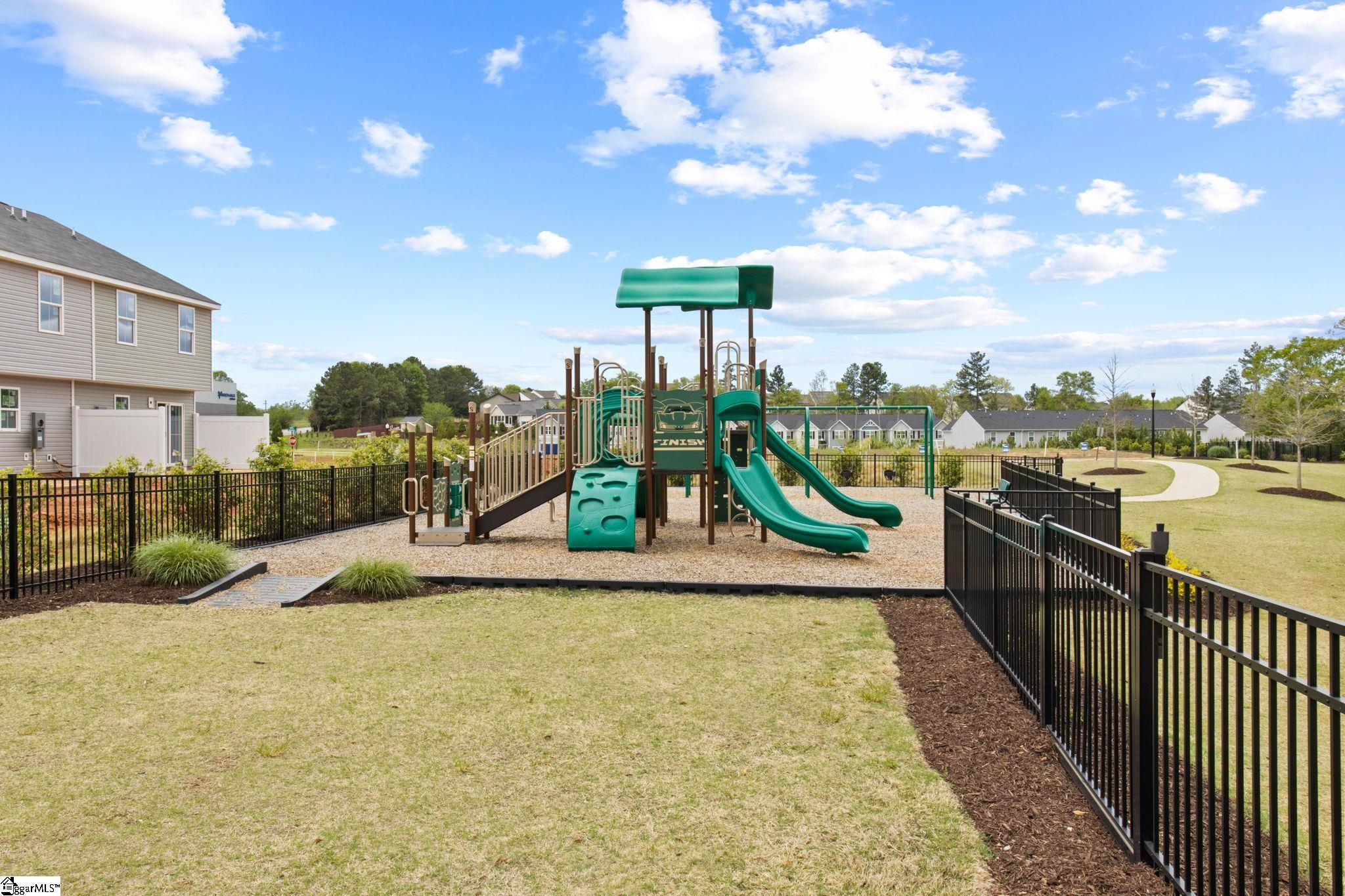 Greenville, South Carolina 29605, United States, 3 Bedrooms Bedrooms, ,3 BathroomsBathrooms,Residential,Active,104163