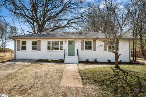 MLS: 1551151
