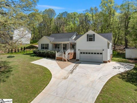 Photo of 761 Pearson Town Road, Moore, SC 29369 (MLS # 1587887)