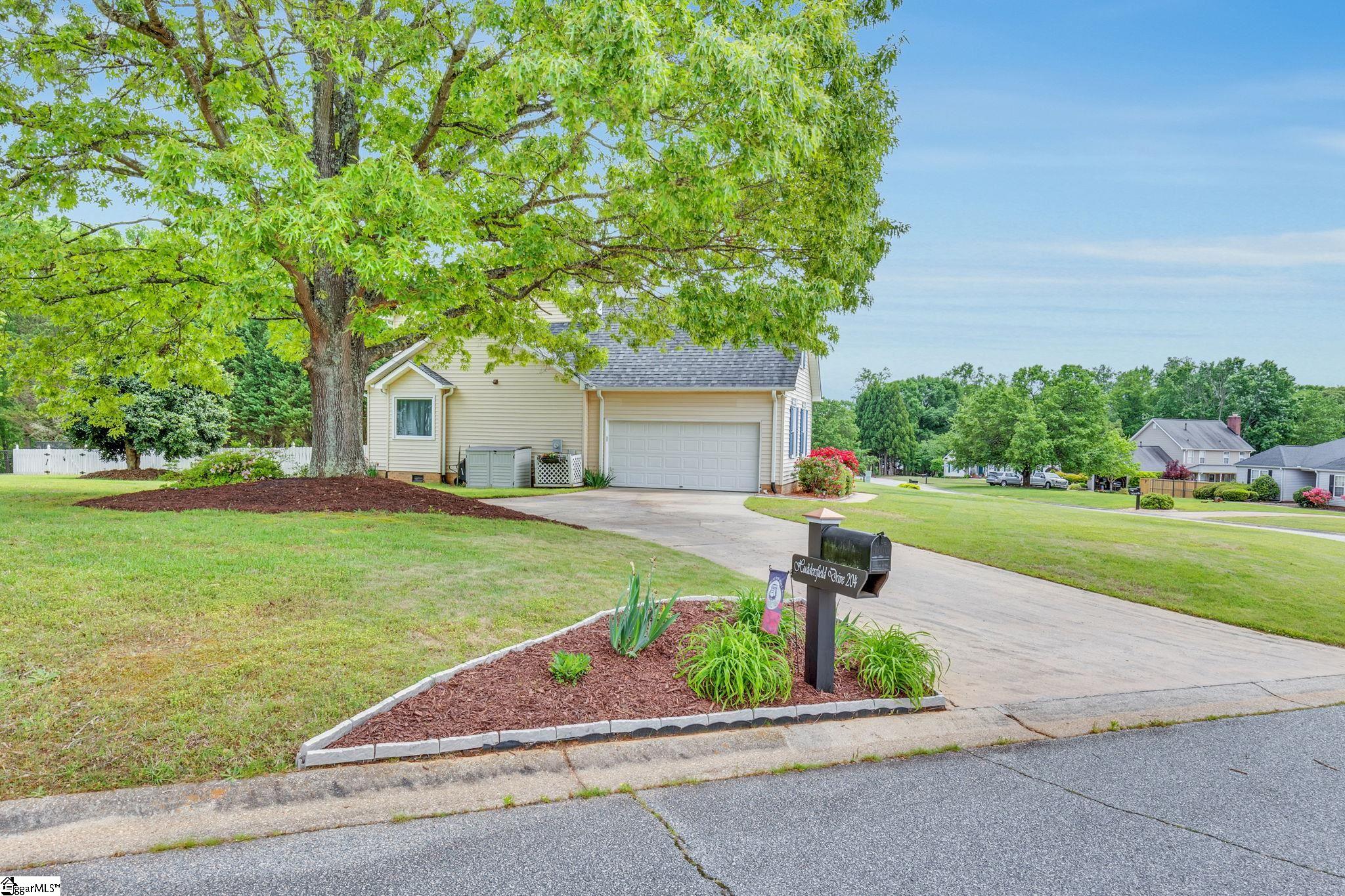 Piedmont, South Carolina 29673, United States, 4 Bedrooms Bedrooms, ,3 BathroomsBathrooms,Residential,Contingent,130464