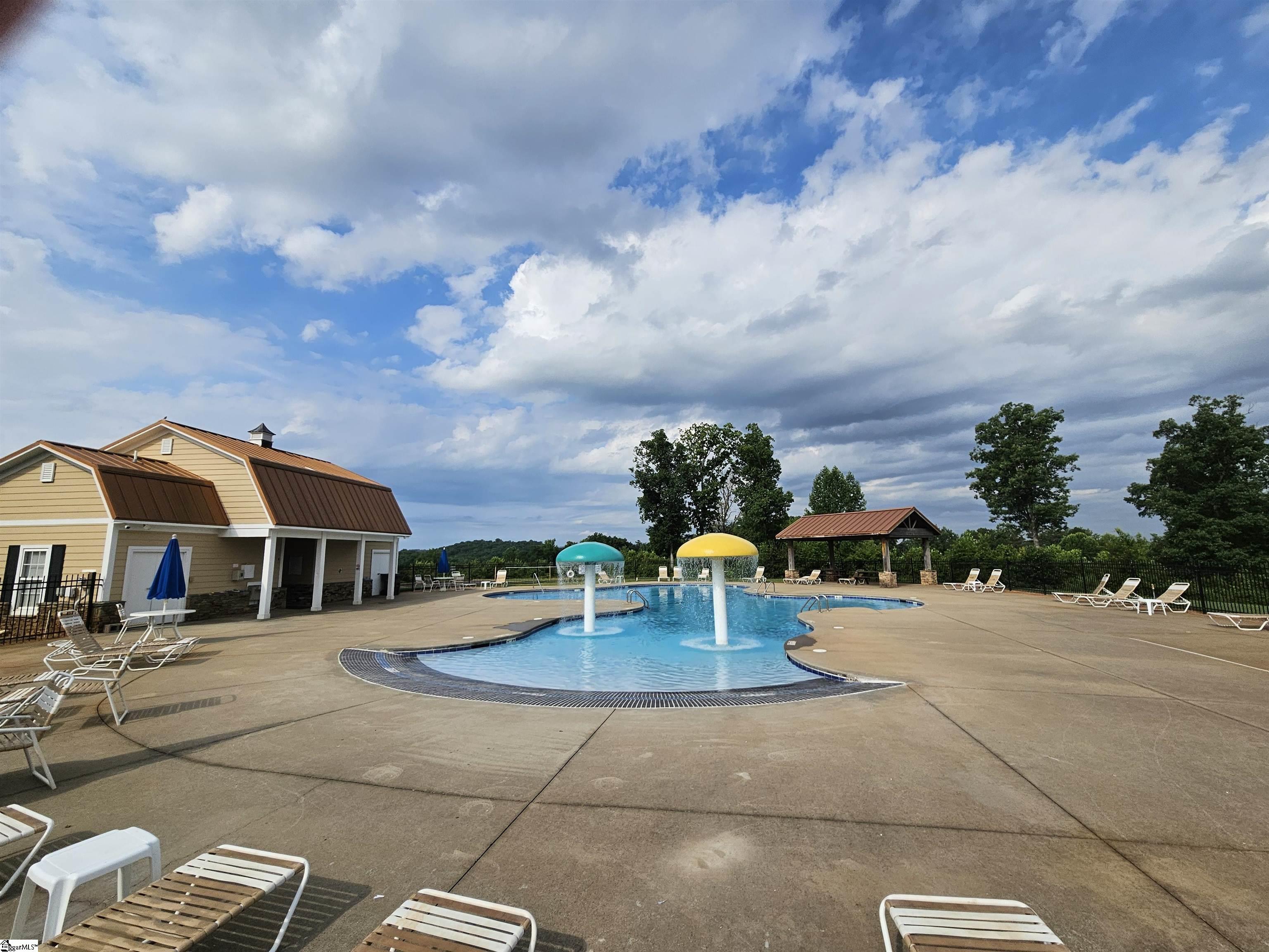 4 Nina Meadows Drive