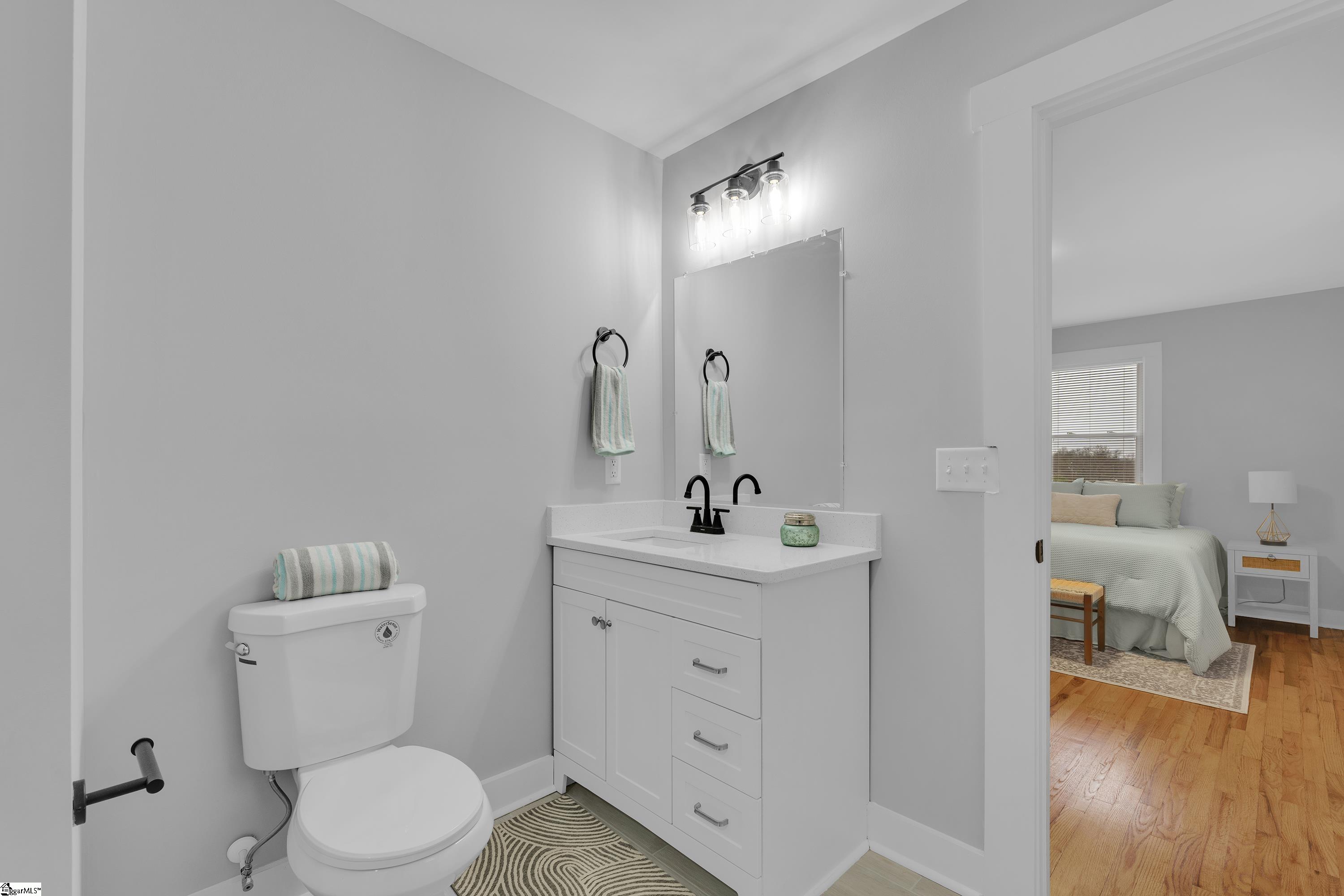 Greenville, South Carolina 29605, United States, 4 Bedrooms Bedrooms, ,2 BathroomsBathrooms,Residential,Contingent,86747