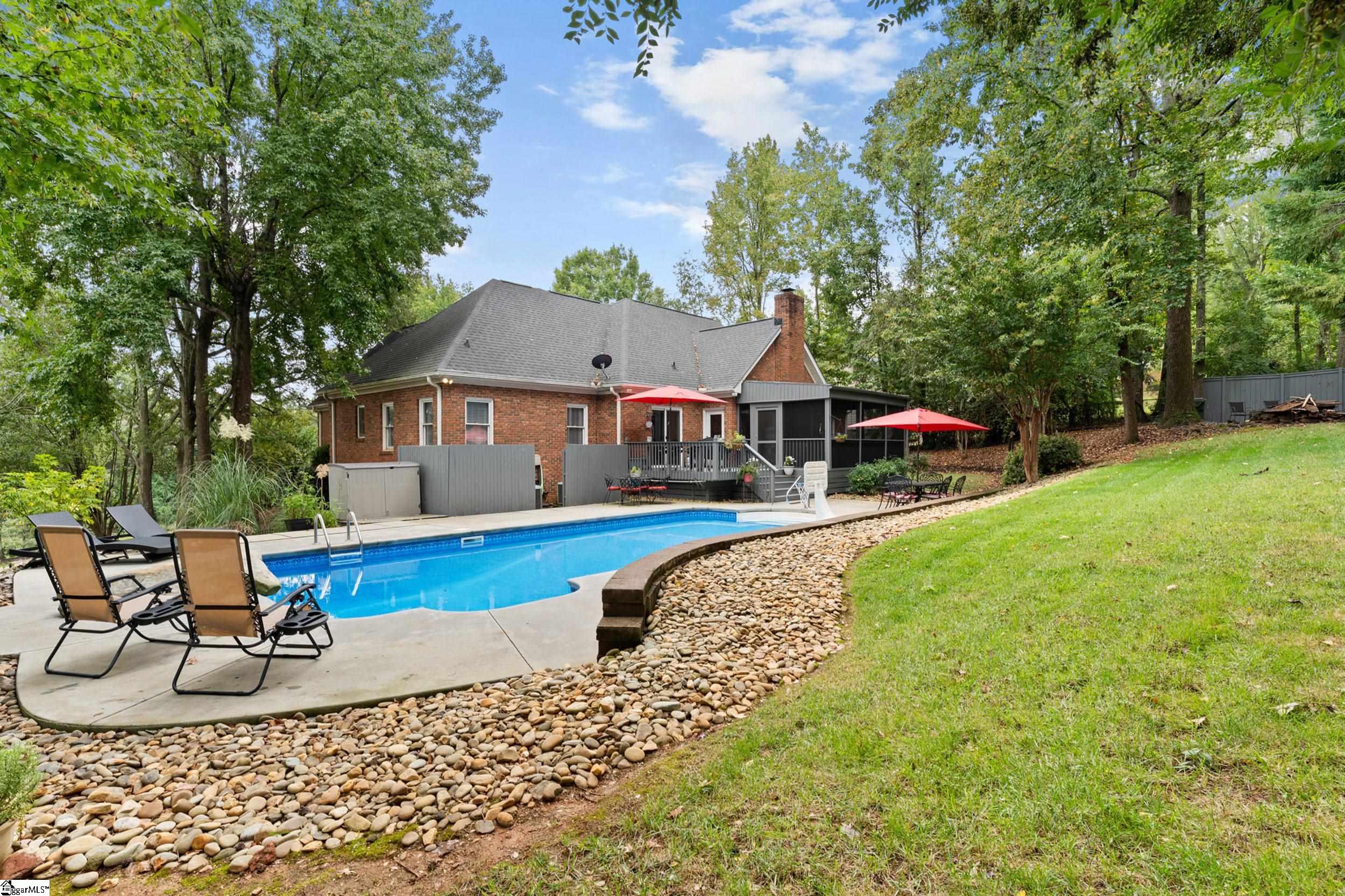 Greer, South Carolina 29651, United States, 3 Bedrooms Bedrooms, ,4 BathroomsBathrooms,Residential,Active,221812