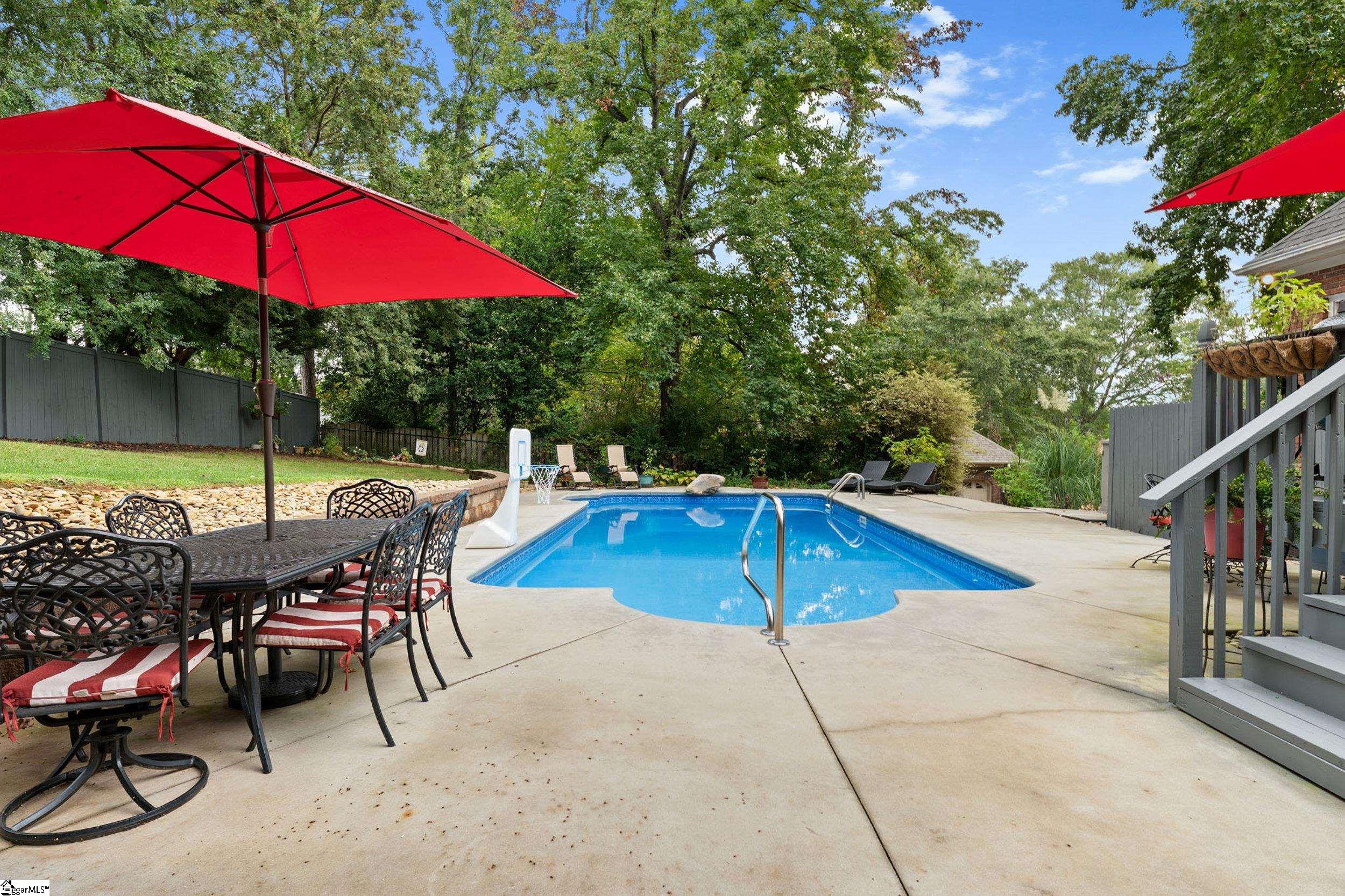 Greer, South Carolina 29651, United States, 3 Bedrooms Bedrooms, ,4 BathroomsBathrooms,Residential,Active,221812