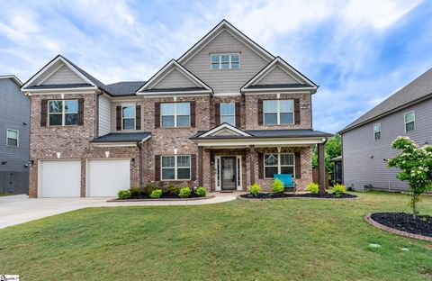 Photo of 15 Foxmoor Court, Simpsonville, SC 29680 (MLS # 1591777)
