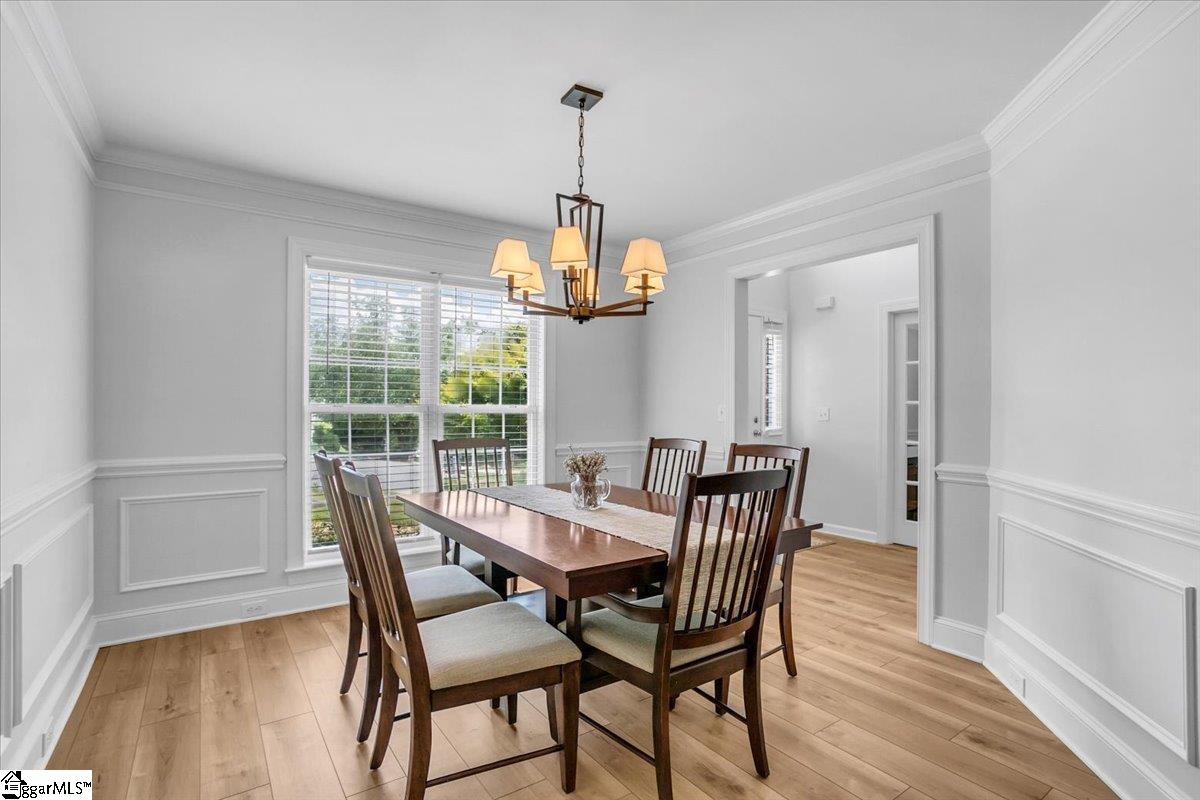 Greenville, South Carolina 29609, United States, 4 Bedrooms Bedrooms, ,4 BathroomsBathrooms,Residential,Pending,180720