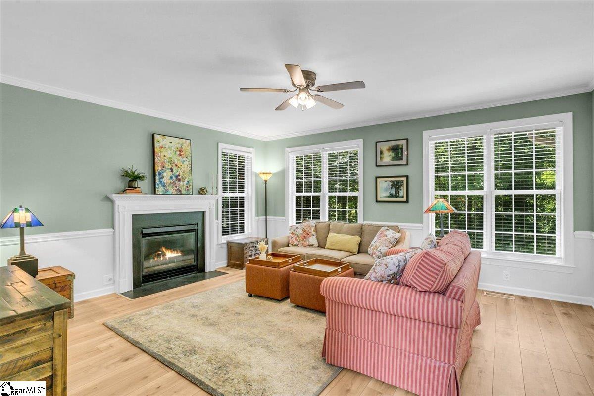 Greenville, South Carolina 29609, United States, 4 Bedrooms Bedrooms, ,4 BathroomsBathrooms,Residential,Pending,180720