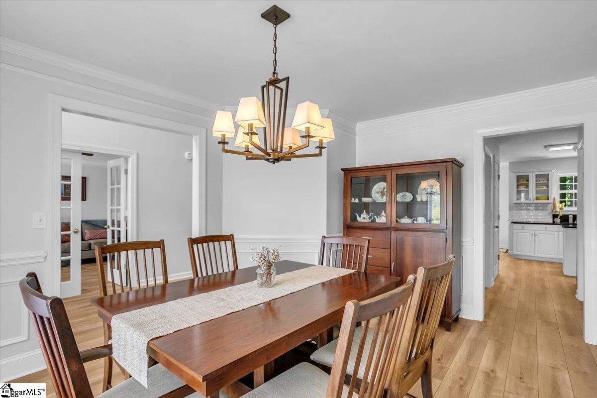 Greenville, South Carolina 29609, United States, 4 Bedrooms Bedrooms, ,4 BathroomsBathrooms,Residential,Pending,180720