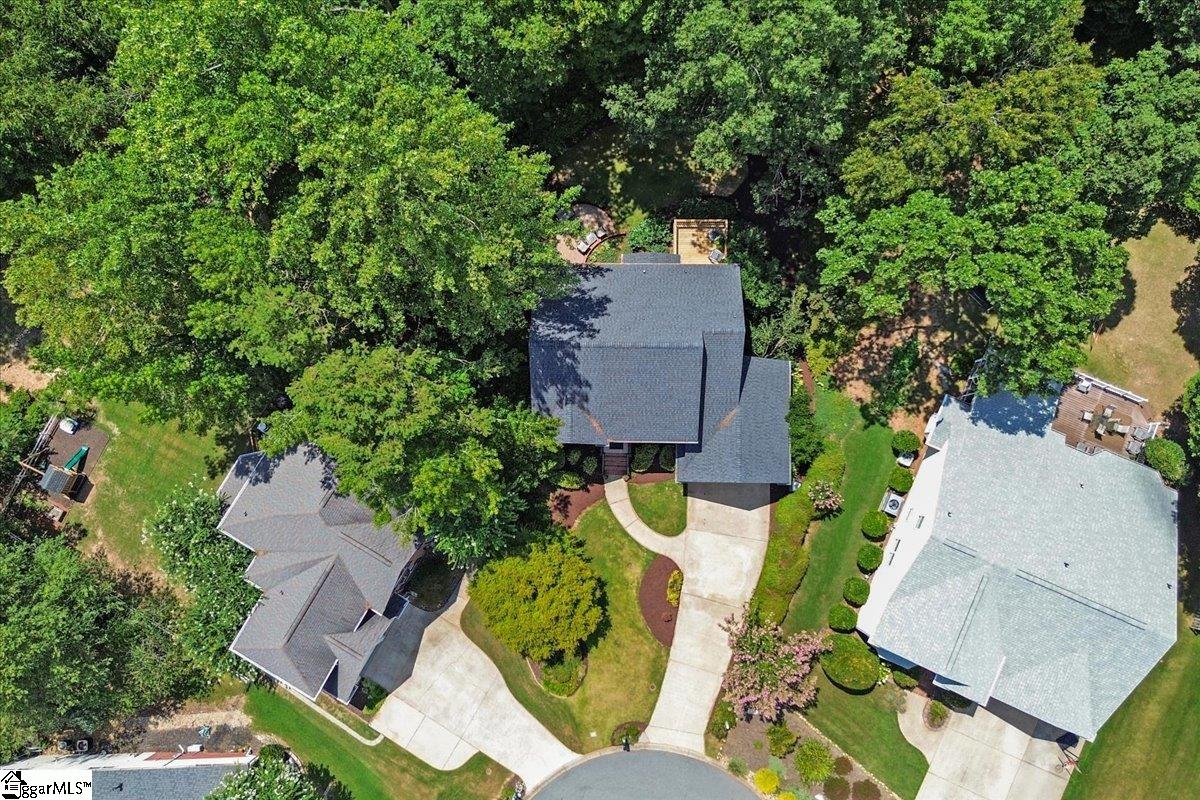 Greenville, South Carolina 29609, United States, 4 Bedrooms Bedrooms, ,4 BathroomsBathrooms,Residential,Pending,180720