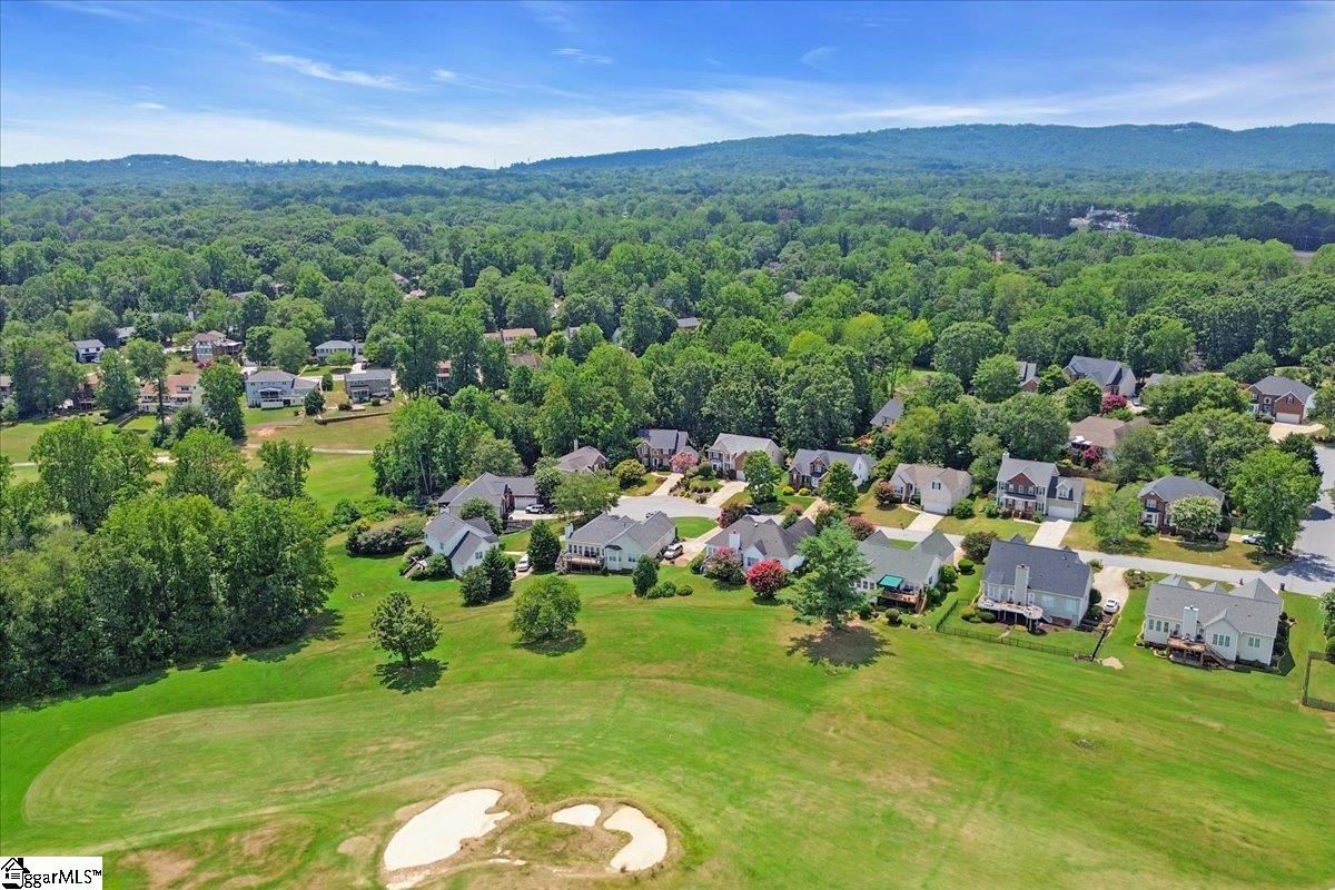 Greenville, South Carolina 29609, United States, 4 Bedrooms Bedrooms, ,4 BathroomsBathrooms,Residential,Pending,180720