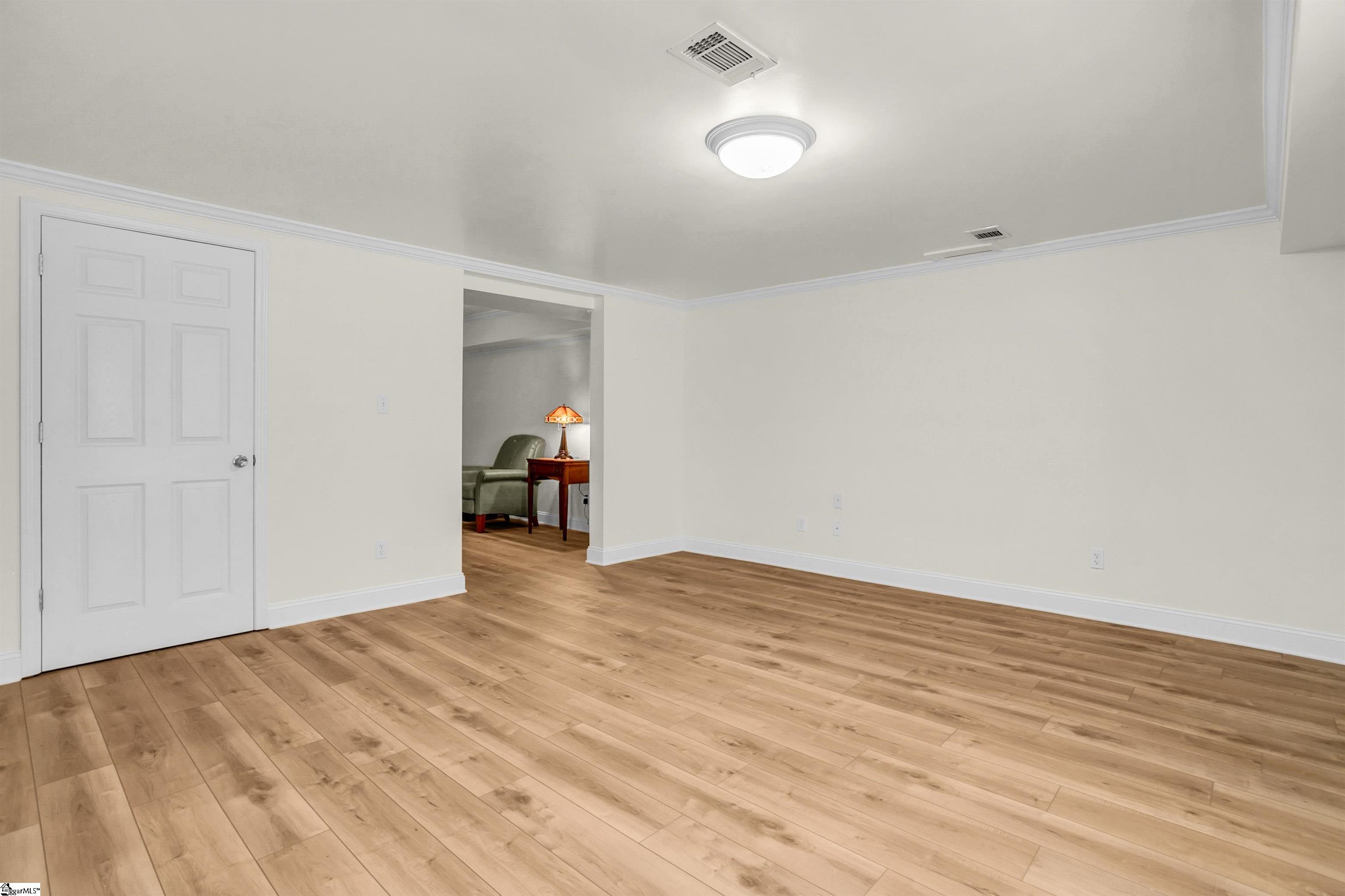 Greenville, South Carolina 29609, United States, 4 Bedrooms Bedrooms, ,4 BathroomsBathrooms,Residential,Pending,180720