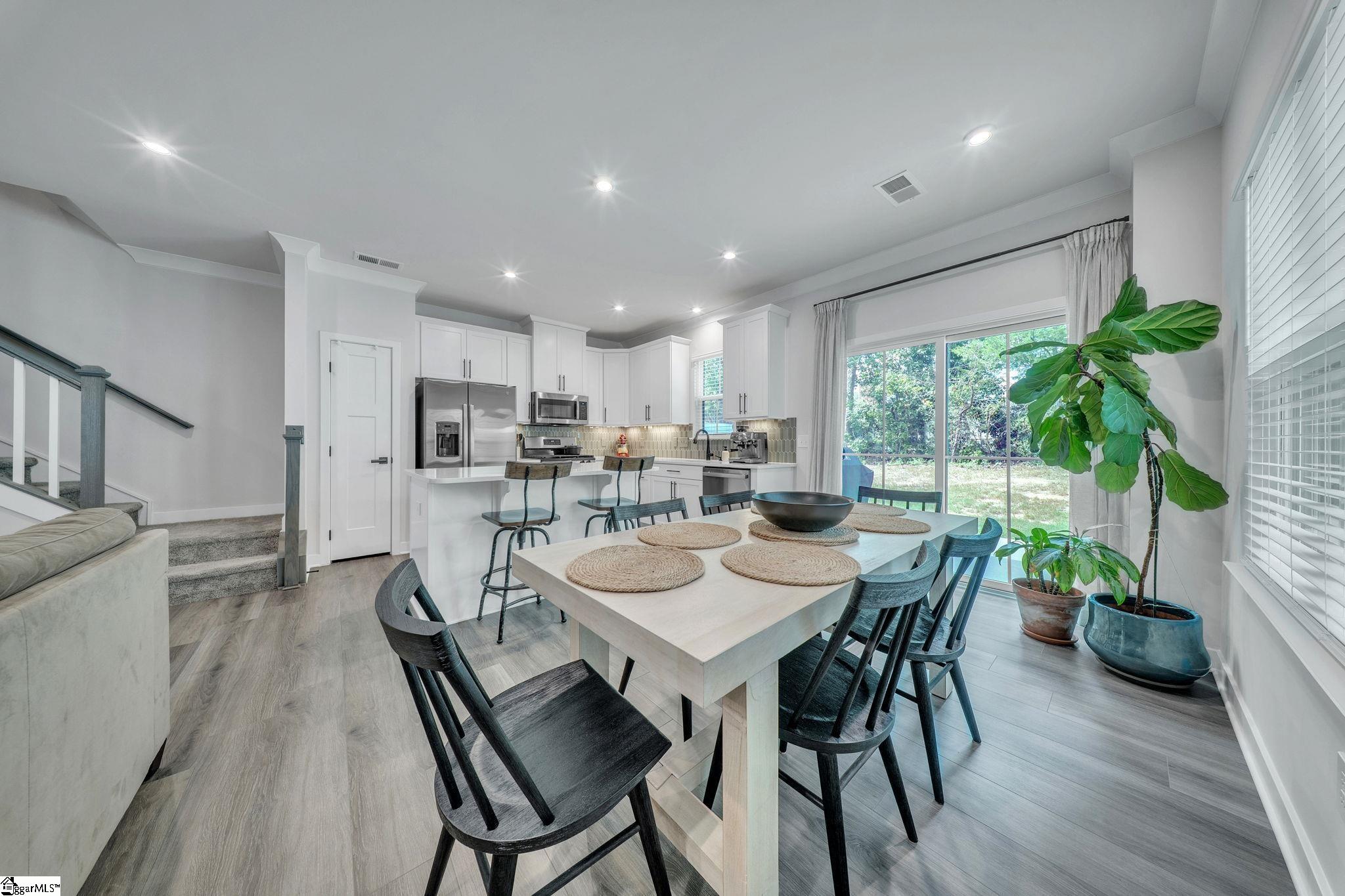 65 Connaught Court