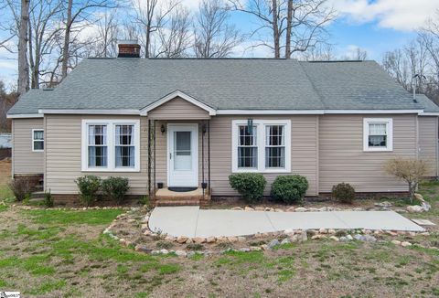 Photo of 1316 Jameson Road, Easley, SC 29640 (MLS # 1583824)
