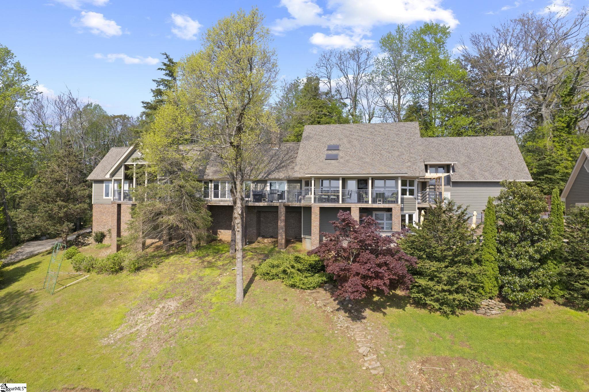 902 Altamont Road