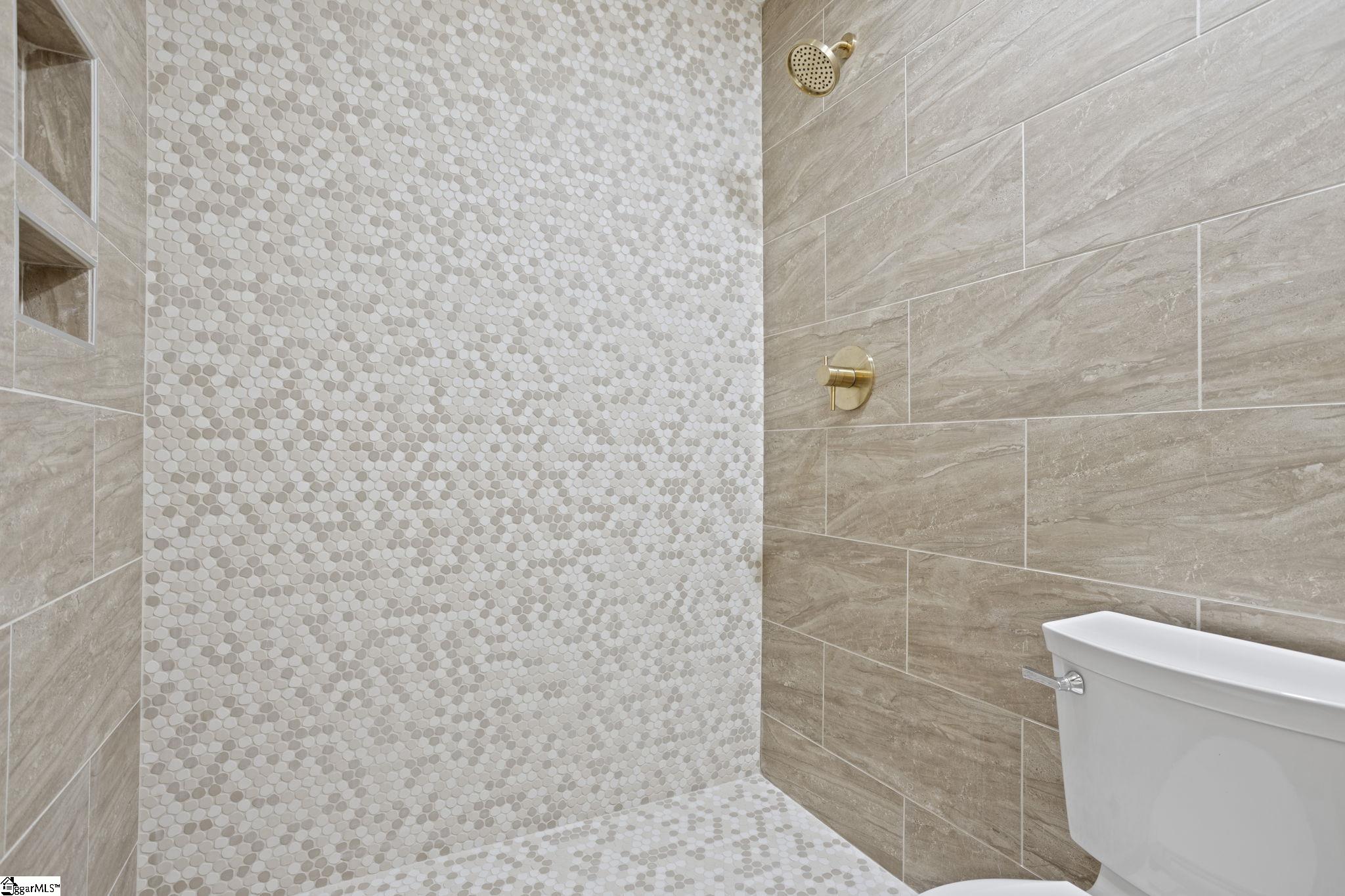 Greenville, South Carolina 29609, United States, 6 Bedrooms Bedrooms, ,7 BathroomsBathrooms,Residential,Active,105375