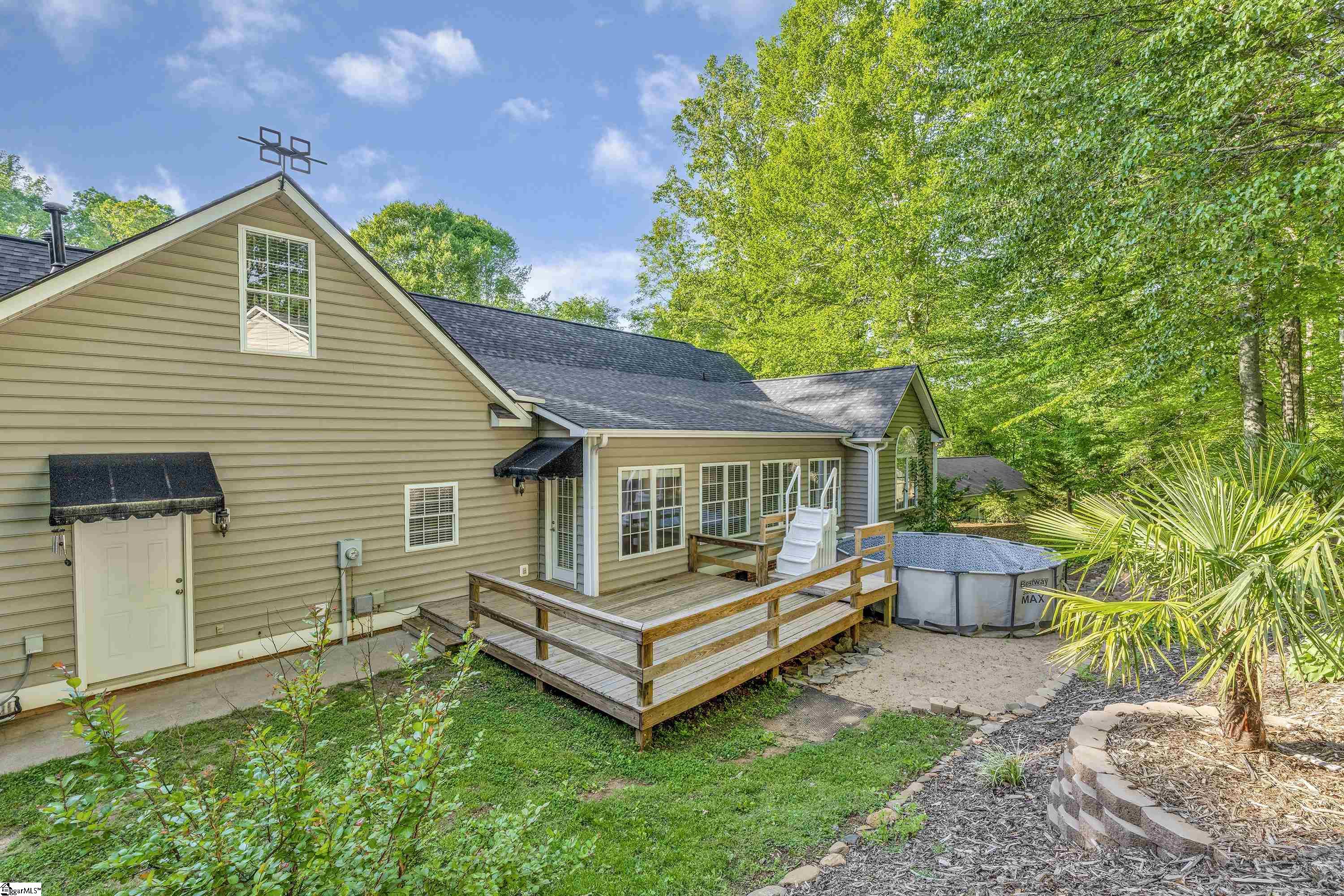 Easley, South Carolina 29640, United States, 3 Bedrooms Bedrooms, ,2 BathroomsBathrooms,Residential,Active,221808