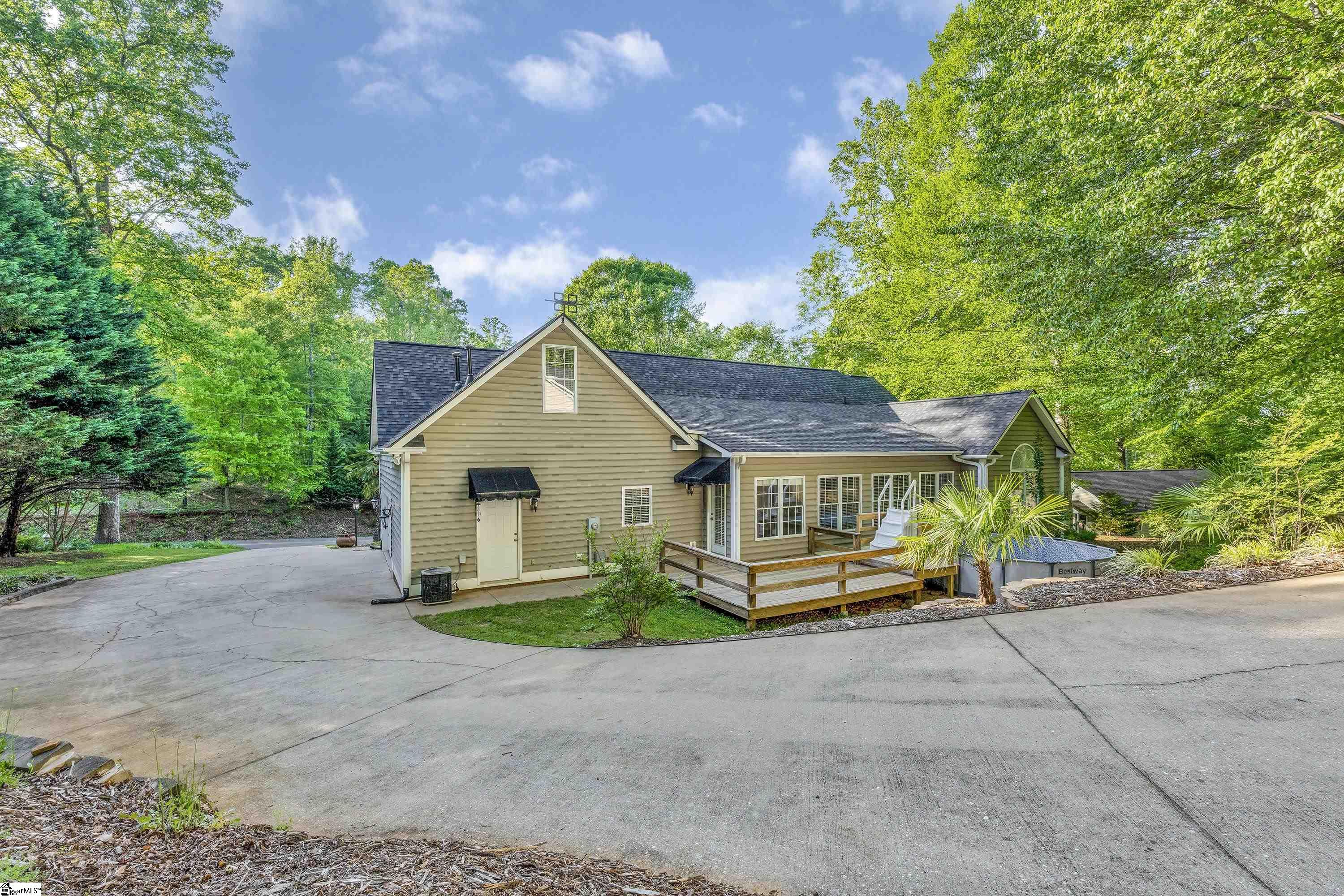 Easley, South Carolina 29640, United States, 3 Bedrooms Bedrooms, ,2 BathroomsBathrooms,Residential,Active,221808