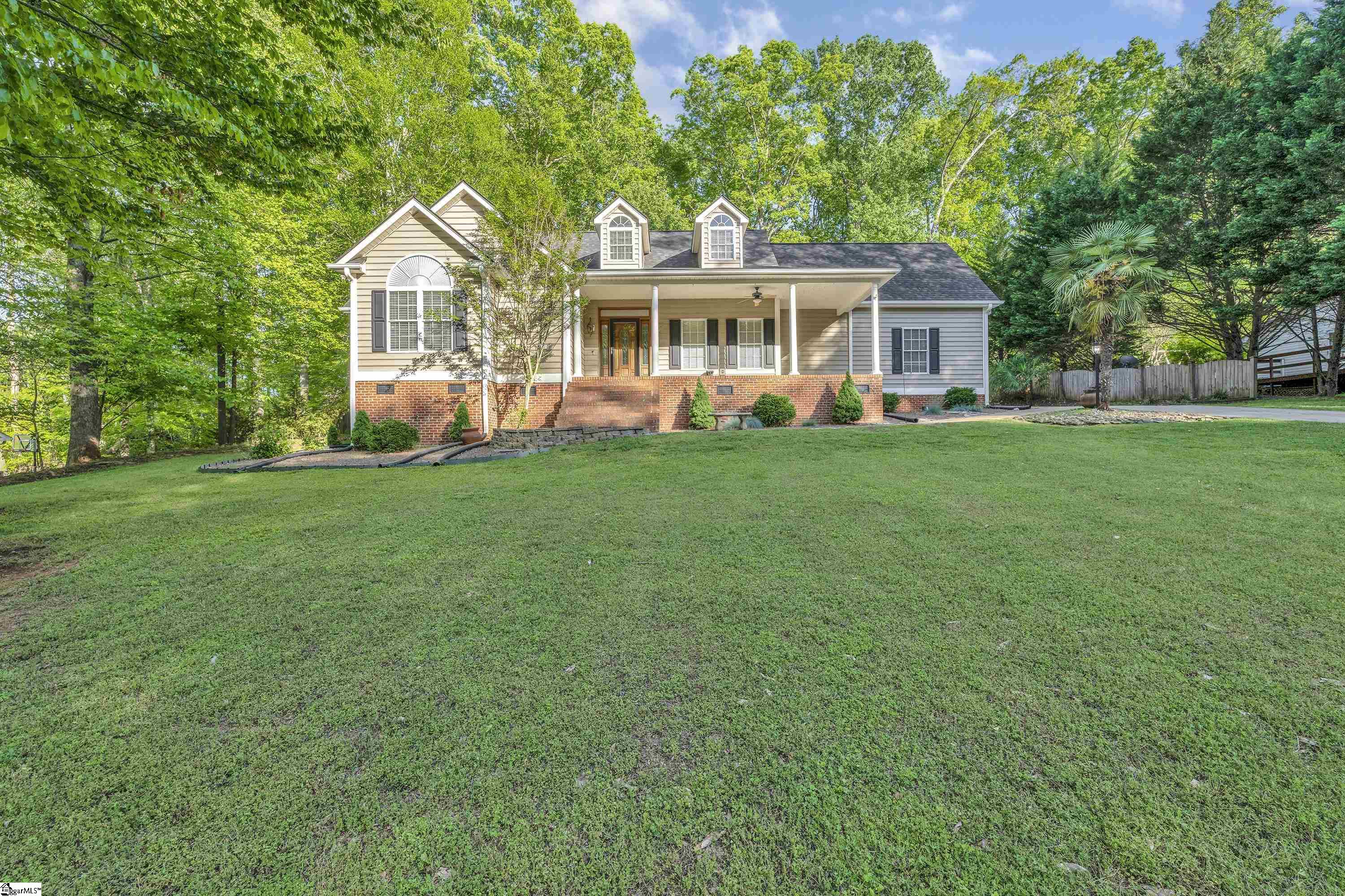 Easley, South Carolina 29640, United States, 3 Bedrooms Bedrooms, ,2 BathroomsBathrooms,Residential,Active,221808