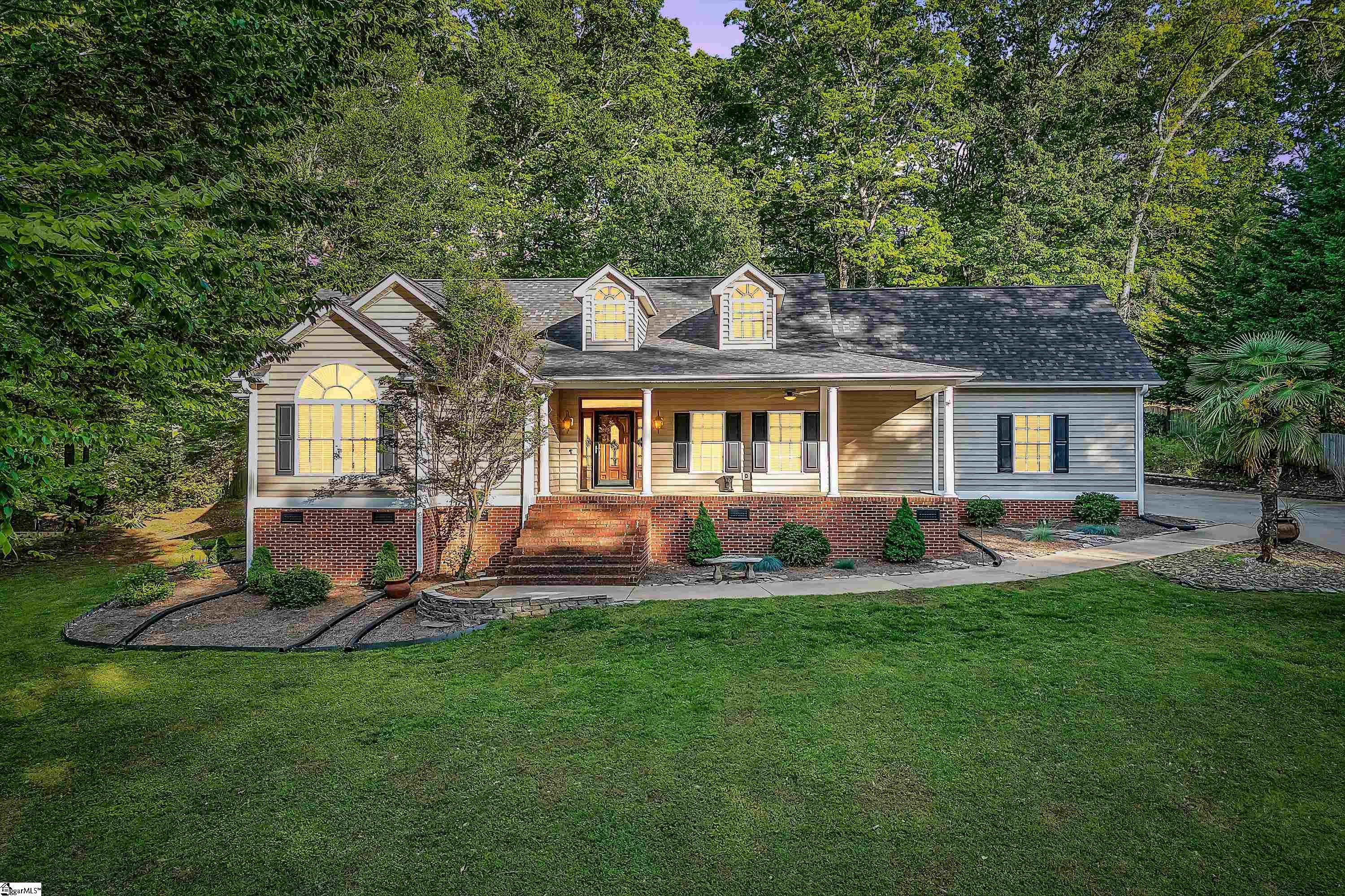 Easley, South Carolina 29640, United States, 3 Bedrooms Bedrooms, ,2 BathroomsBathrooms,Residential,Active,221808