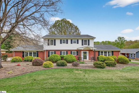 Photo of 330 Lowndes Drive, Spartanburg, SC 29307 (MLS # 1586614)