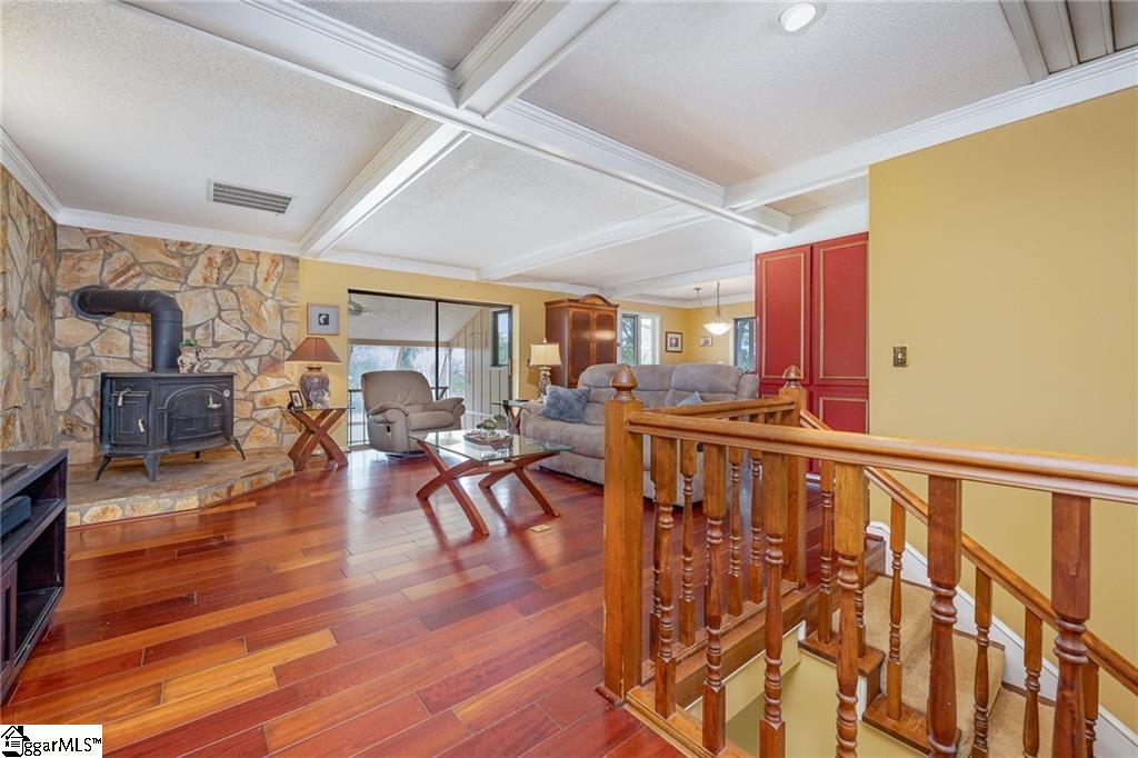 261 N Mcalister Road