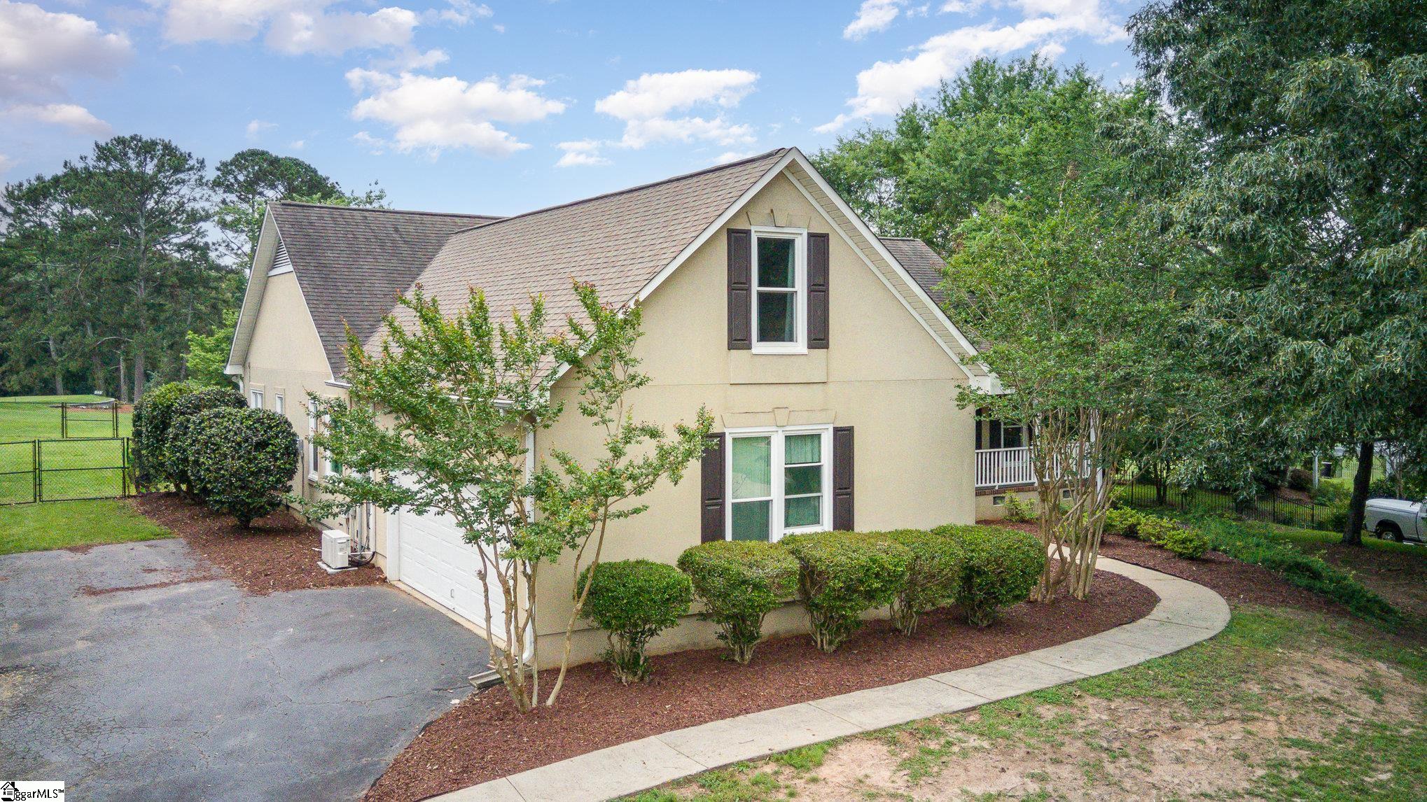 760 Three Wood Lane