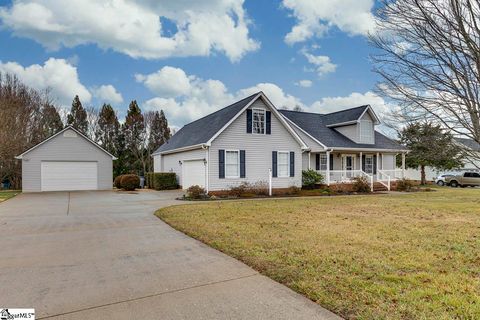 201 Pearle Brook Lane Taylors SC 29687